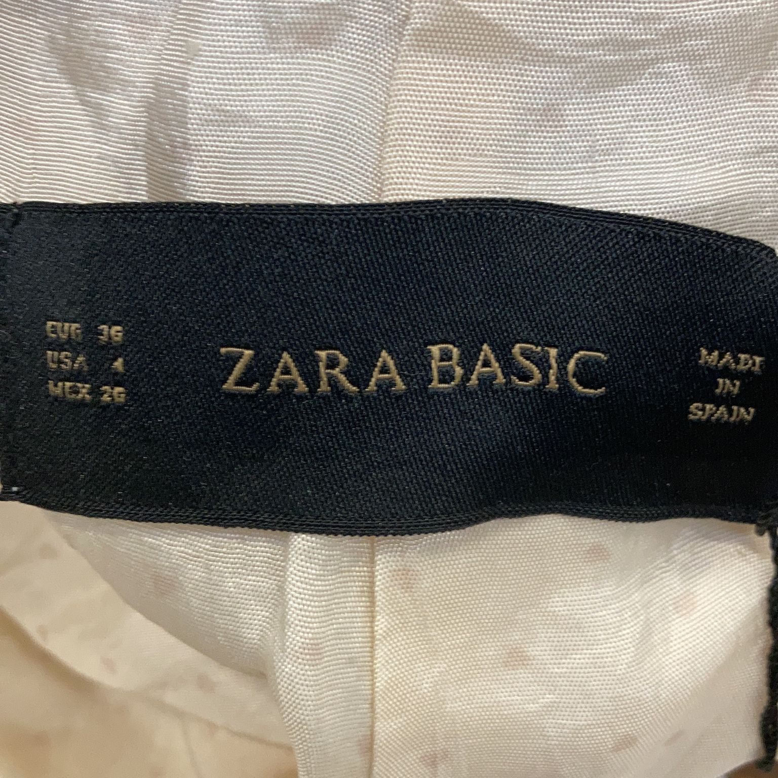 Zara Basic