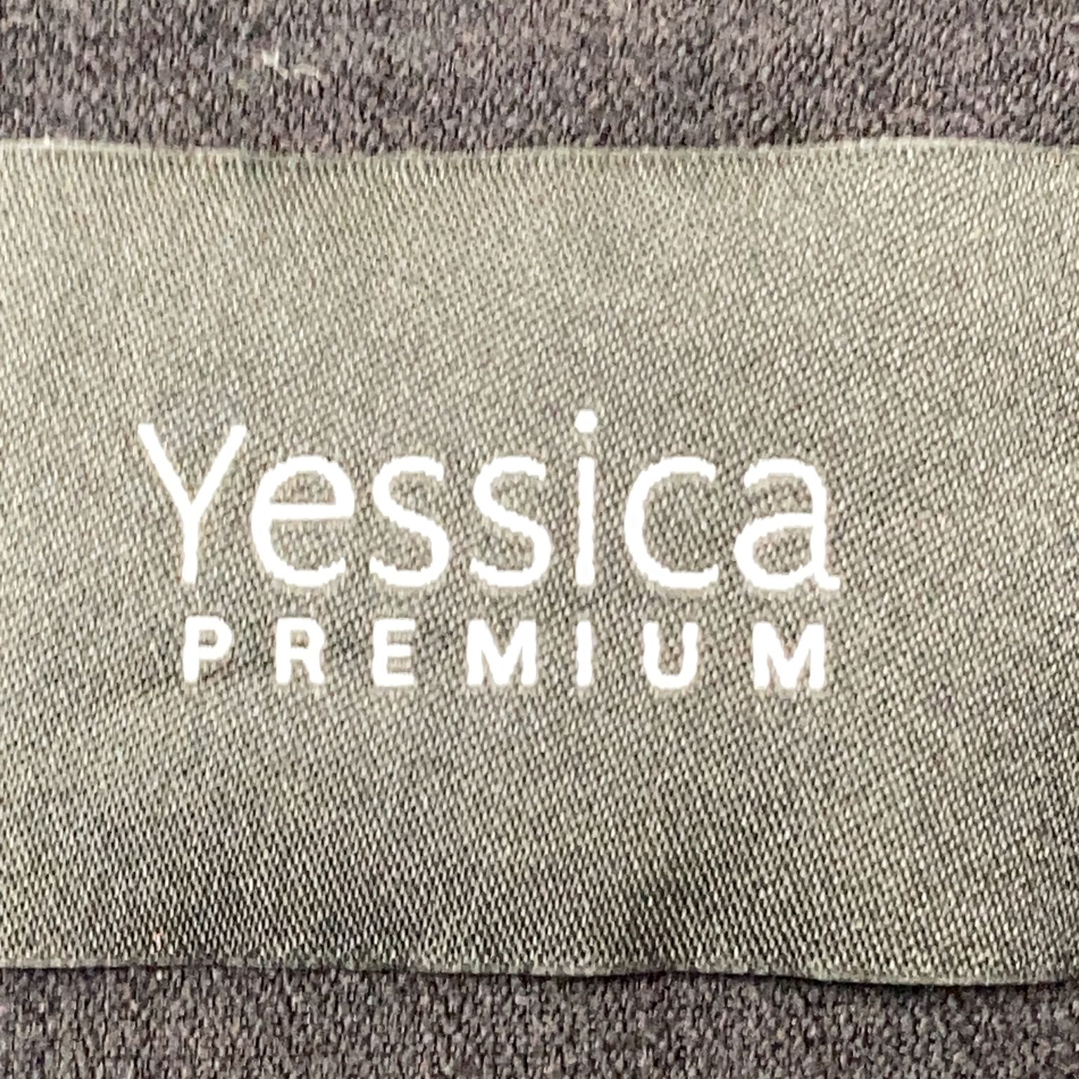 Yessica Premium