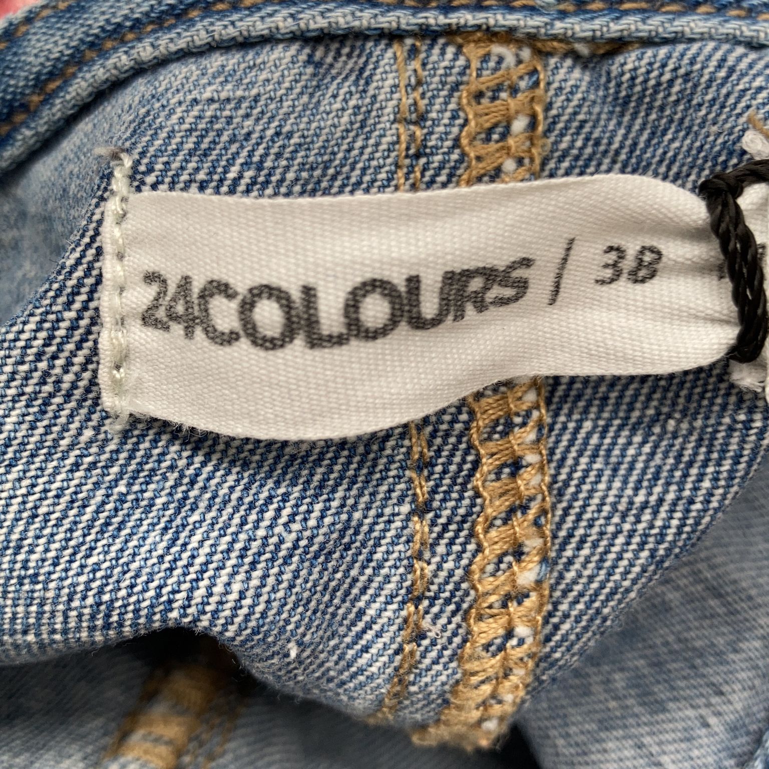 24 Colours