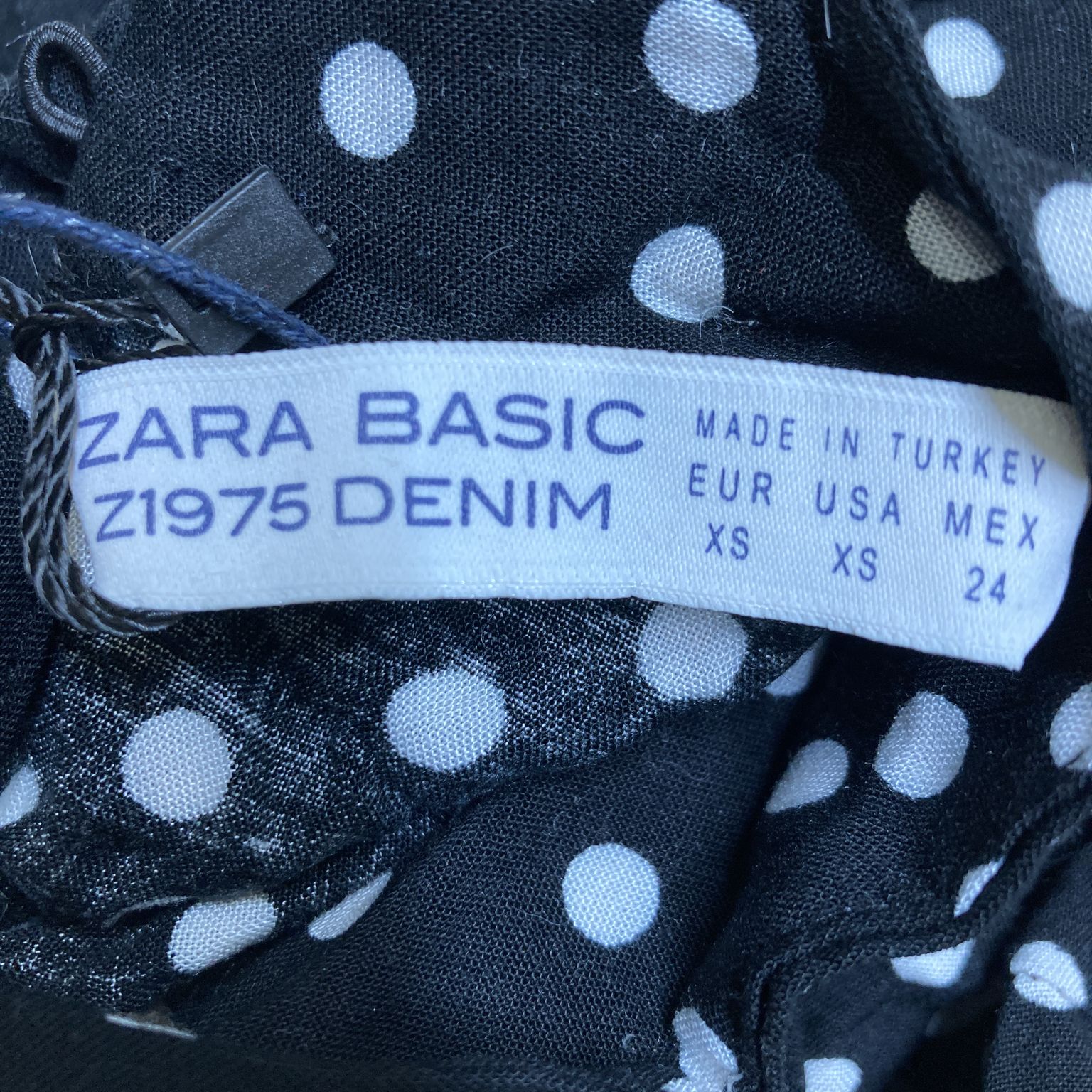 Zara Basic