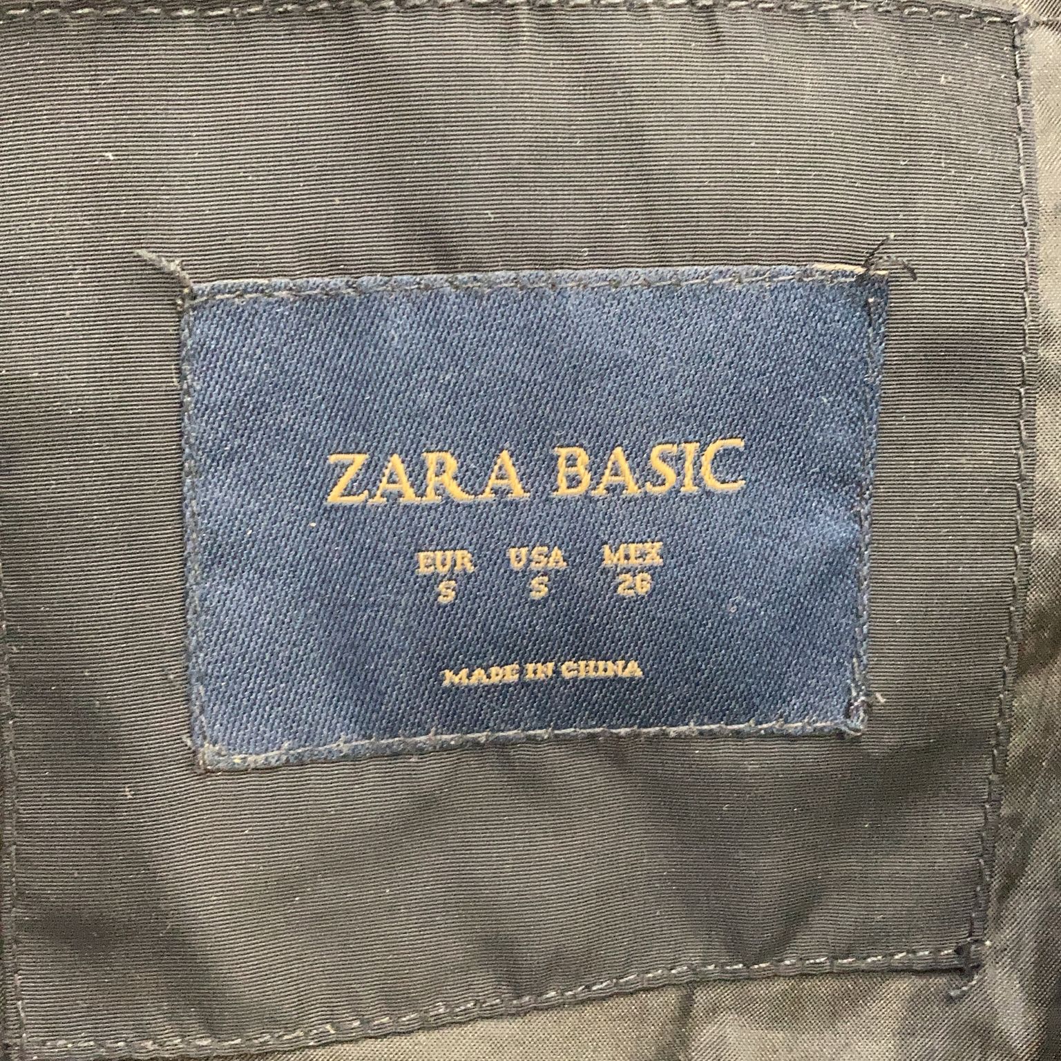 Zara Basic