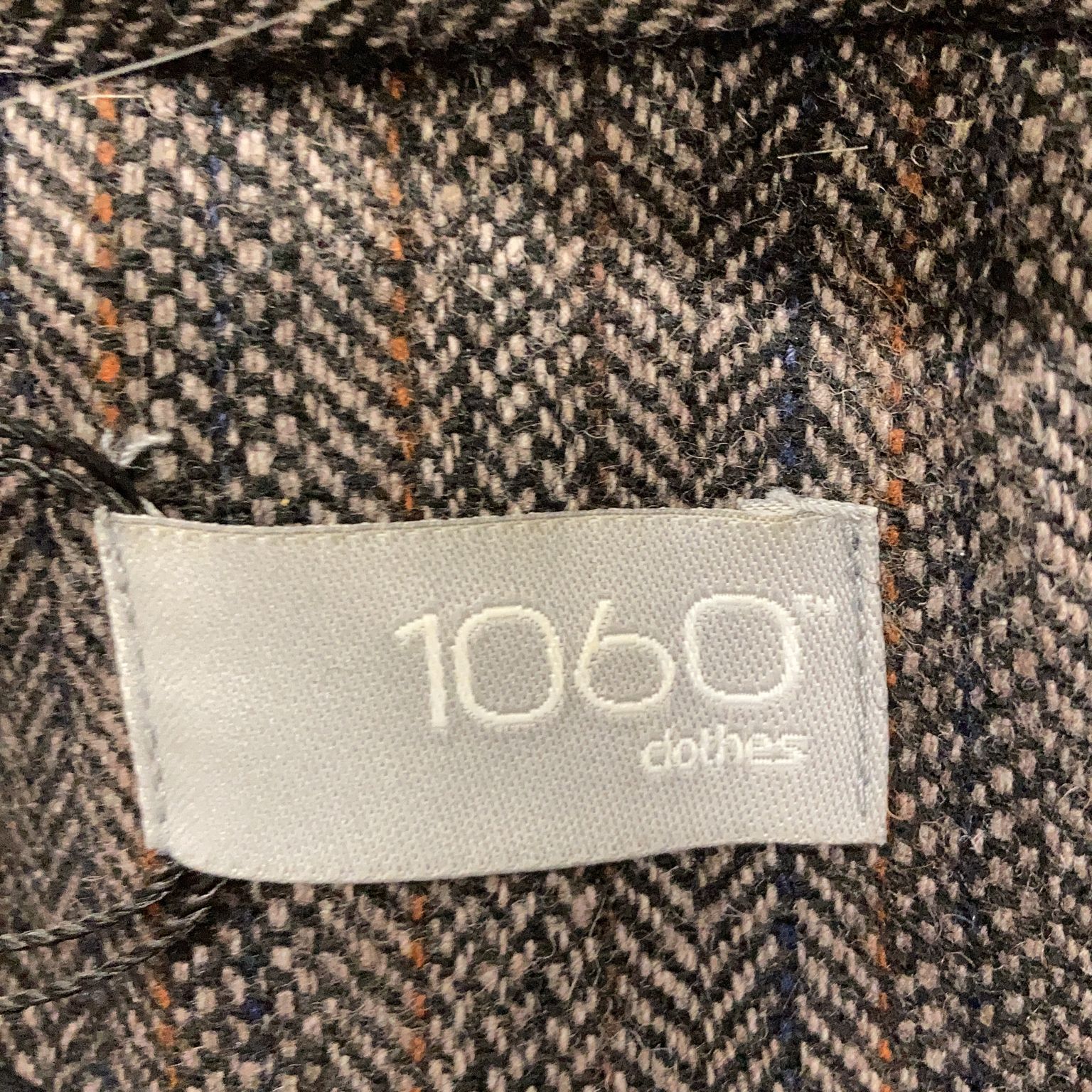 1060 Clothes