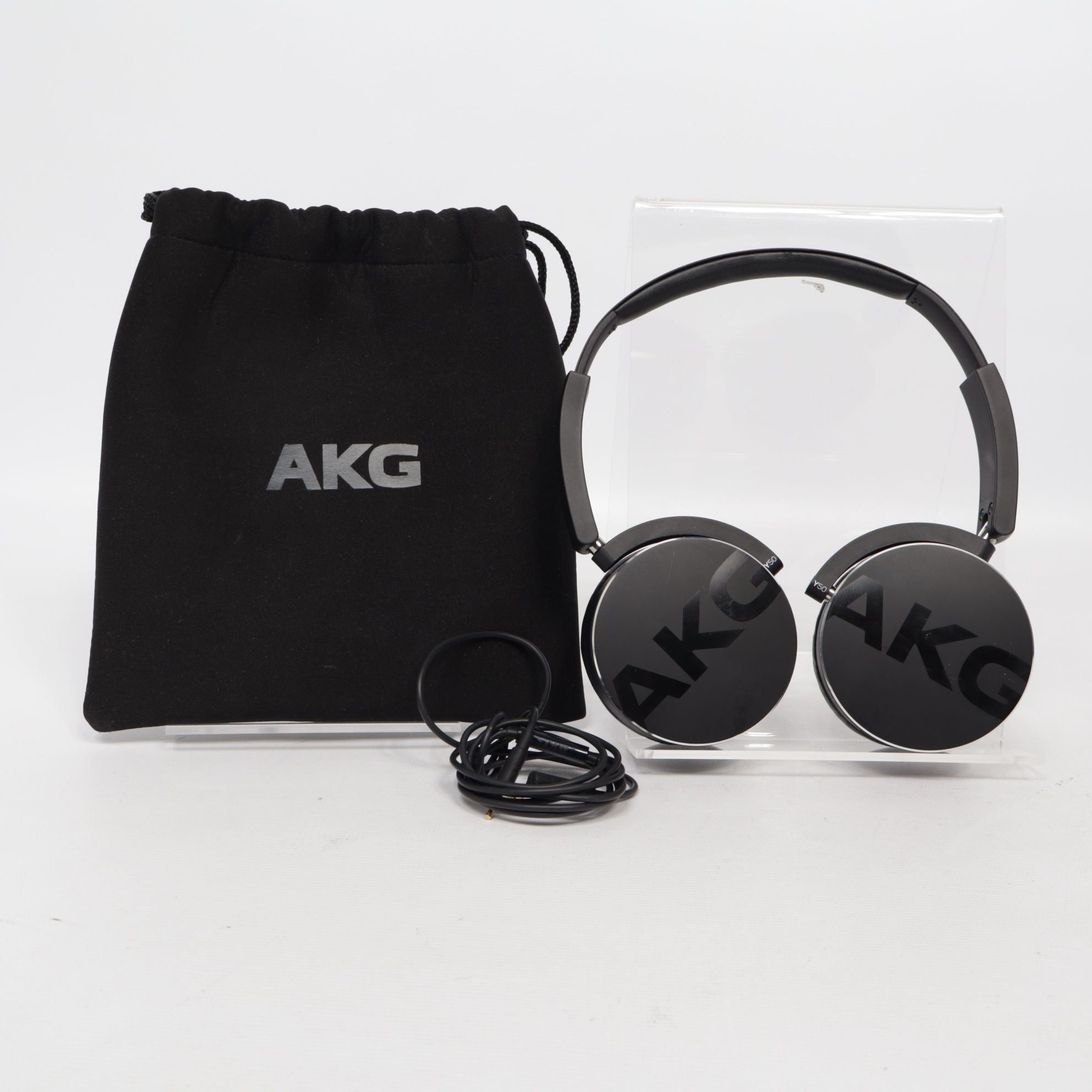 AKG