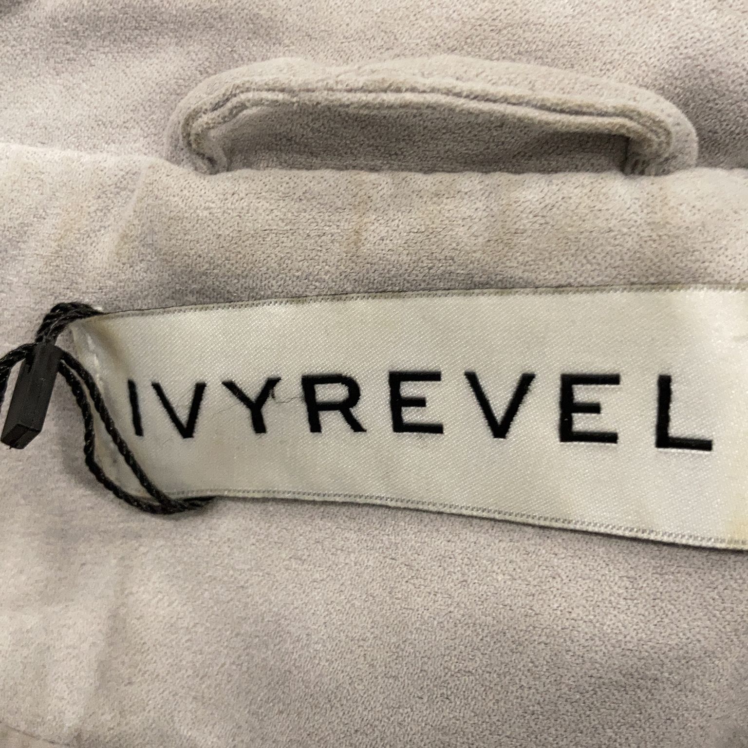 Ivyrevel