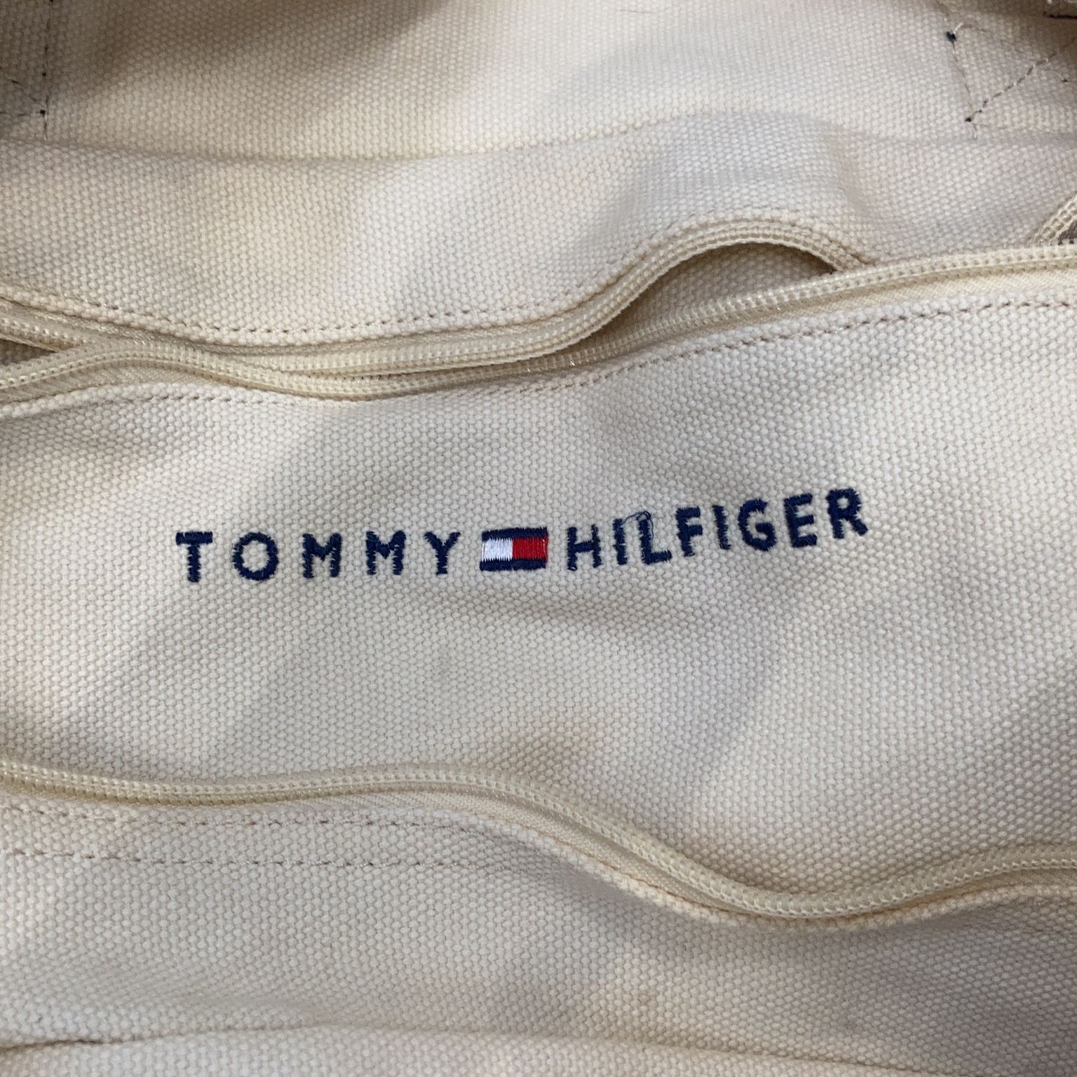 Tommy Hilfiger