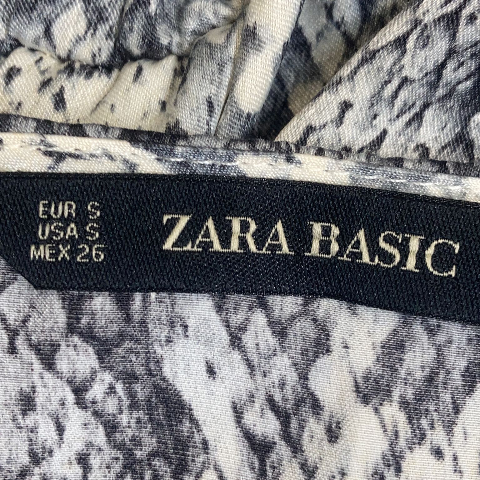 Zara Basic