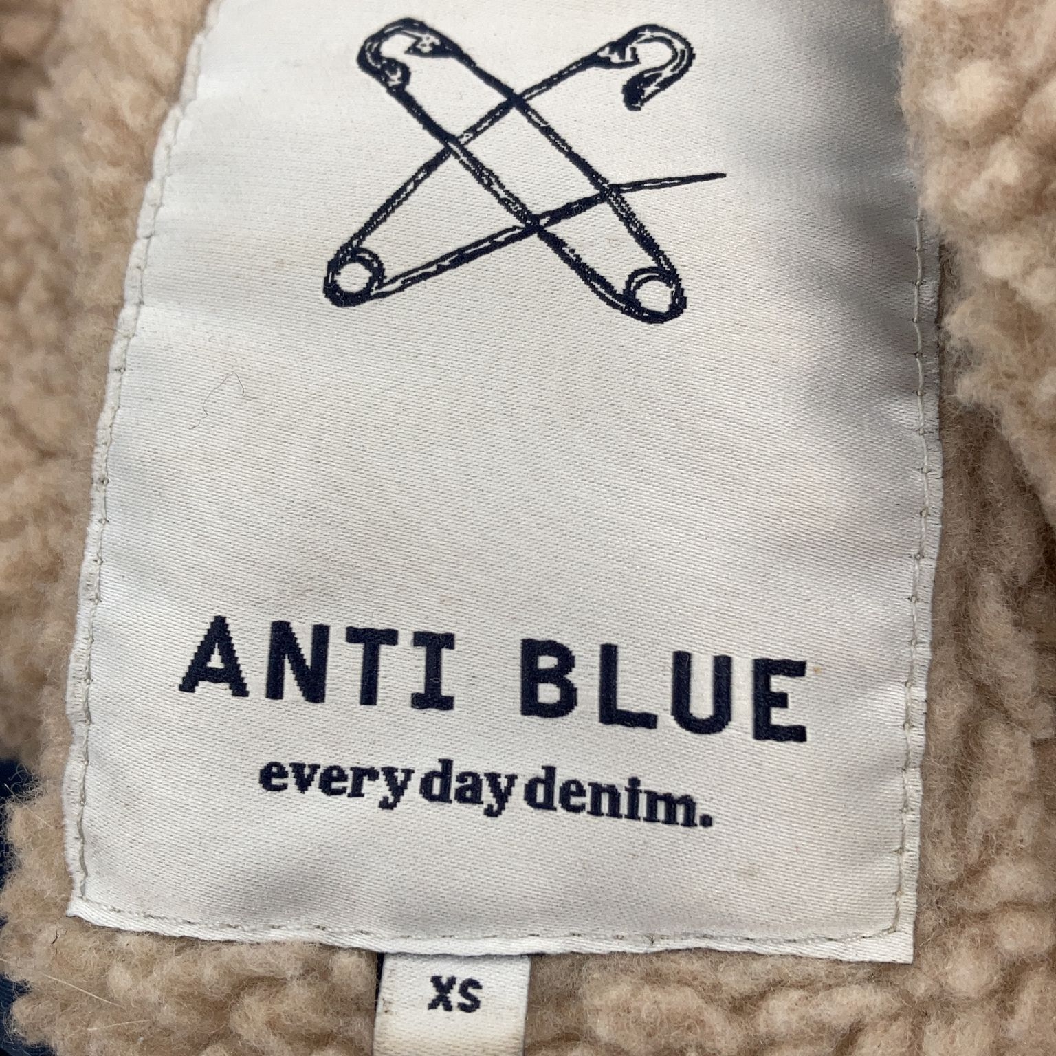 Anti Blue