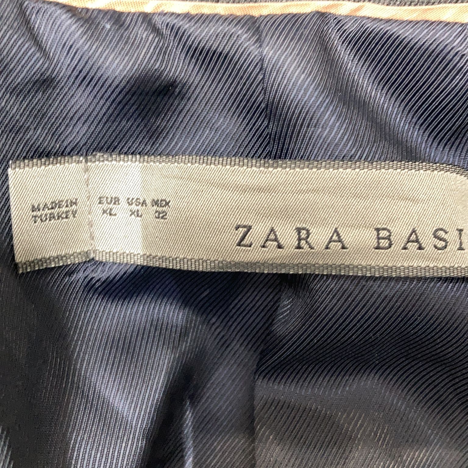 Zara Basic