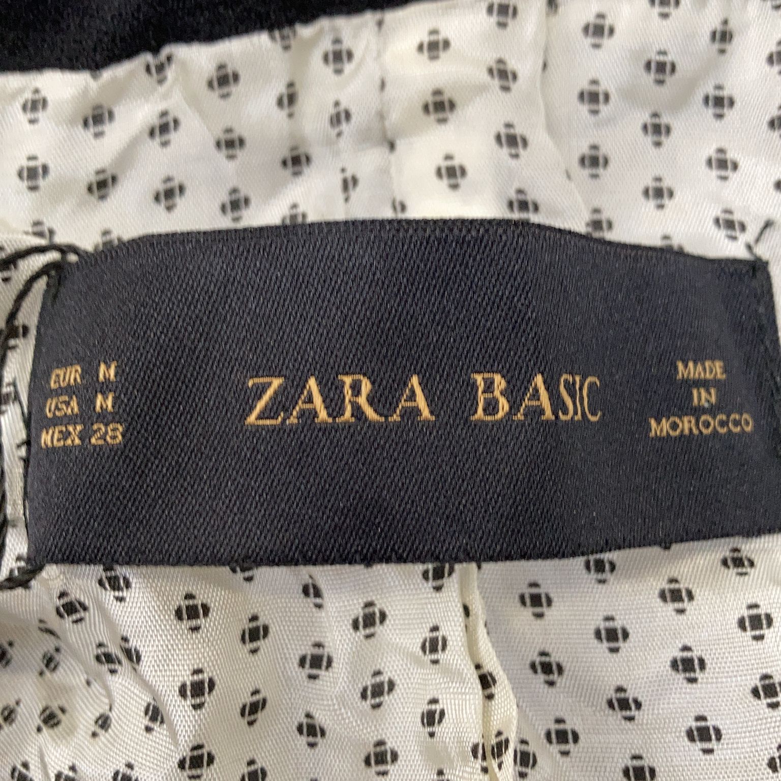 Zara Basic