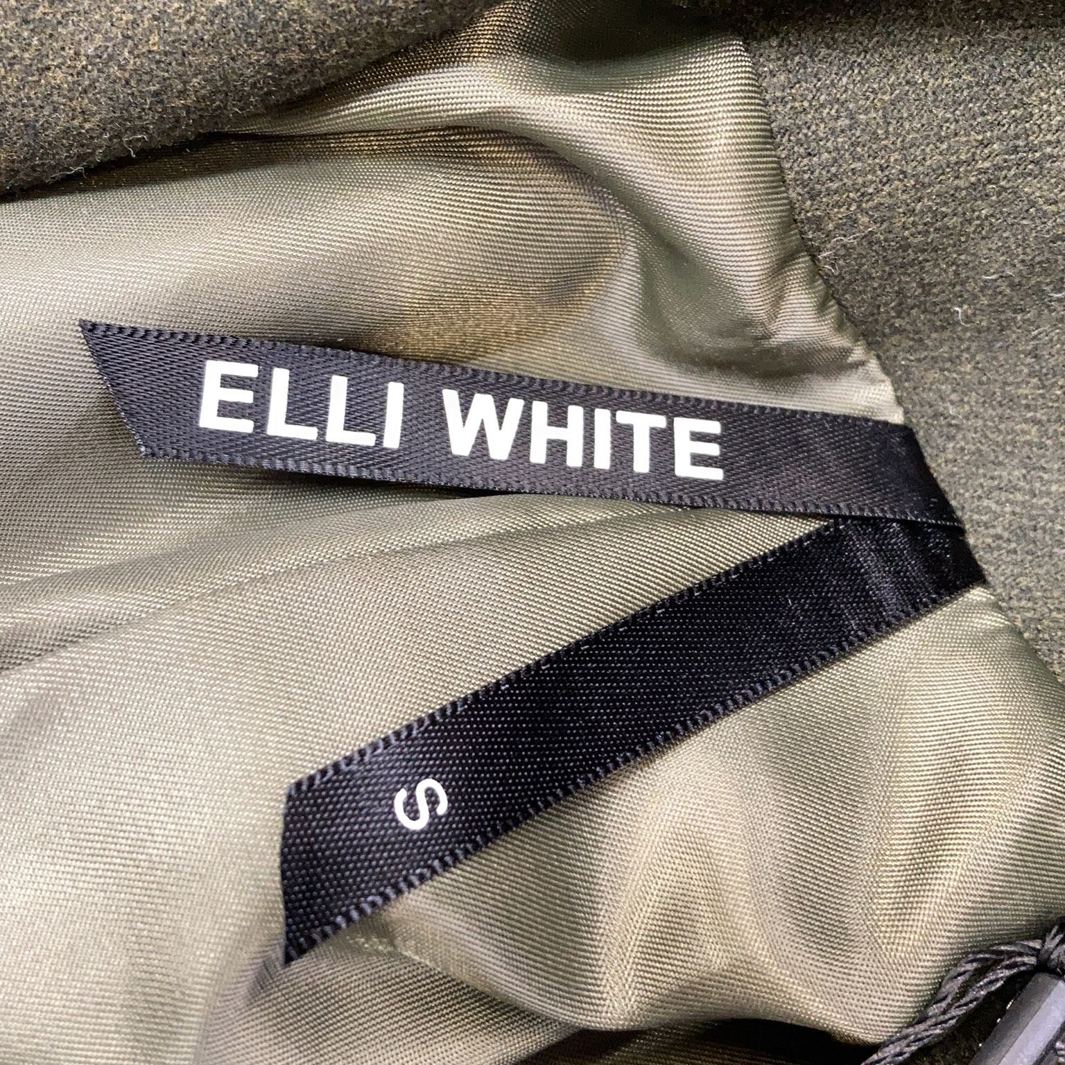 Elli White