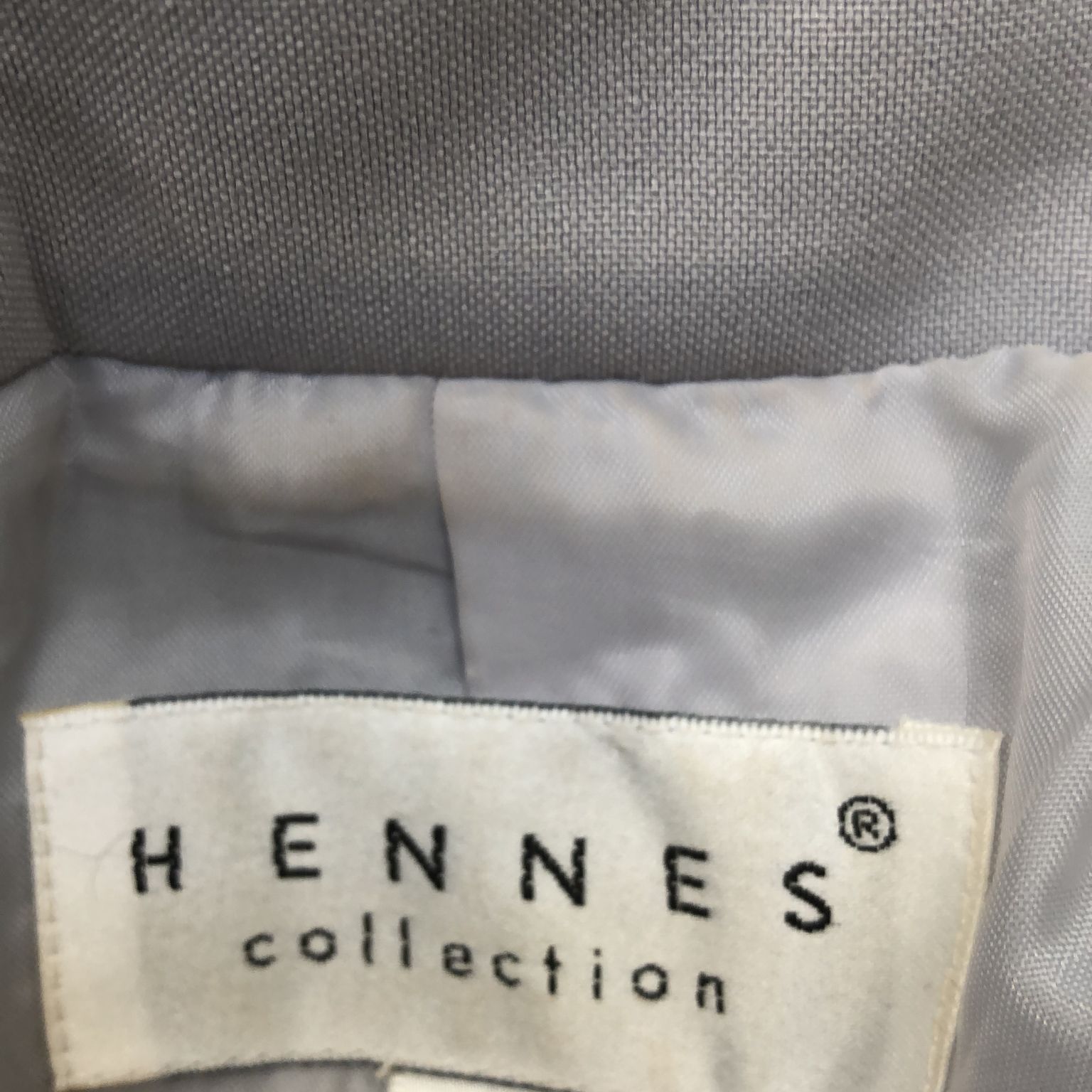 Hennes Collection