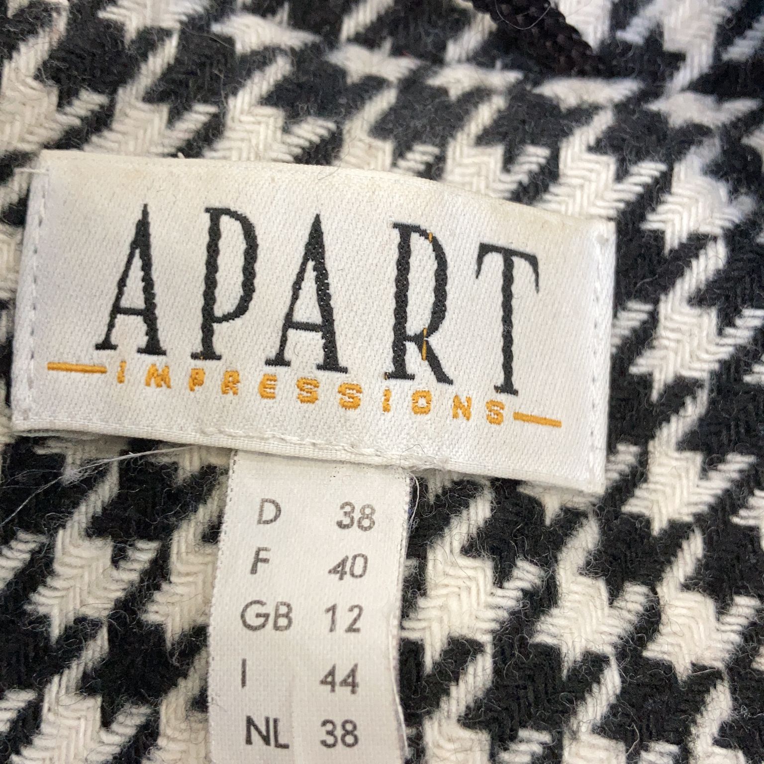 Apart Impressions