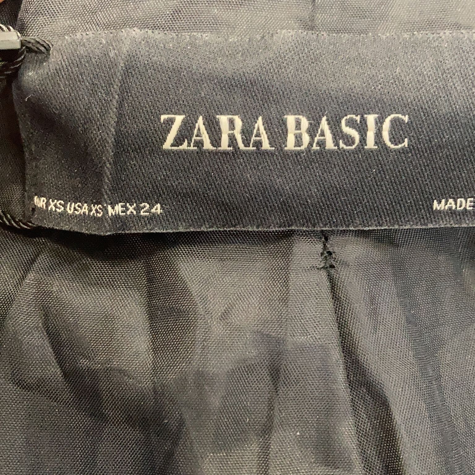 Zara Basic