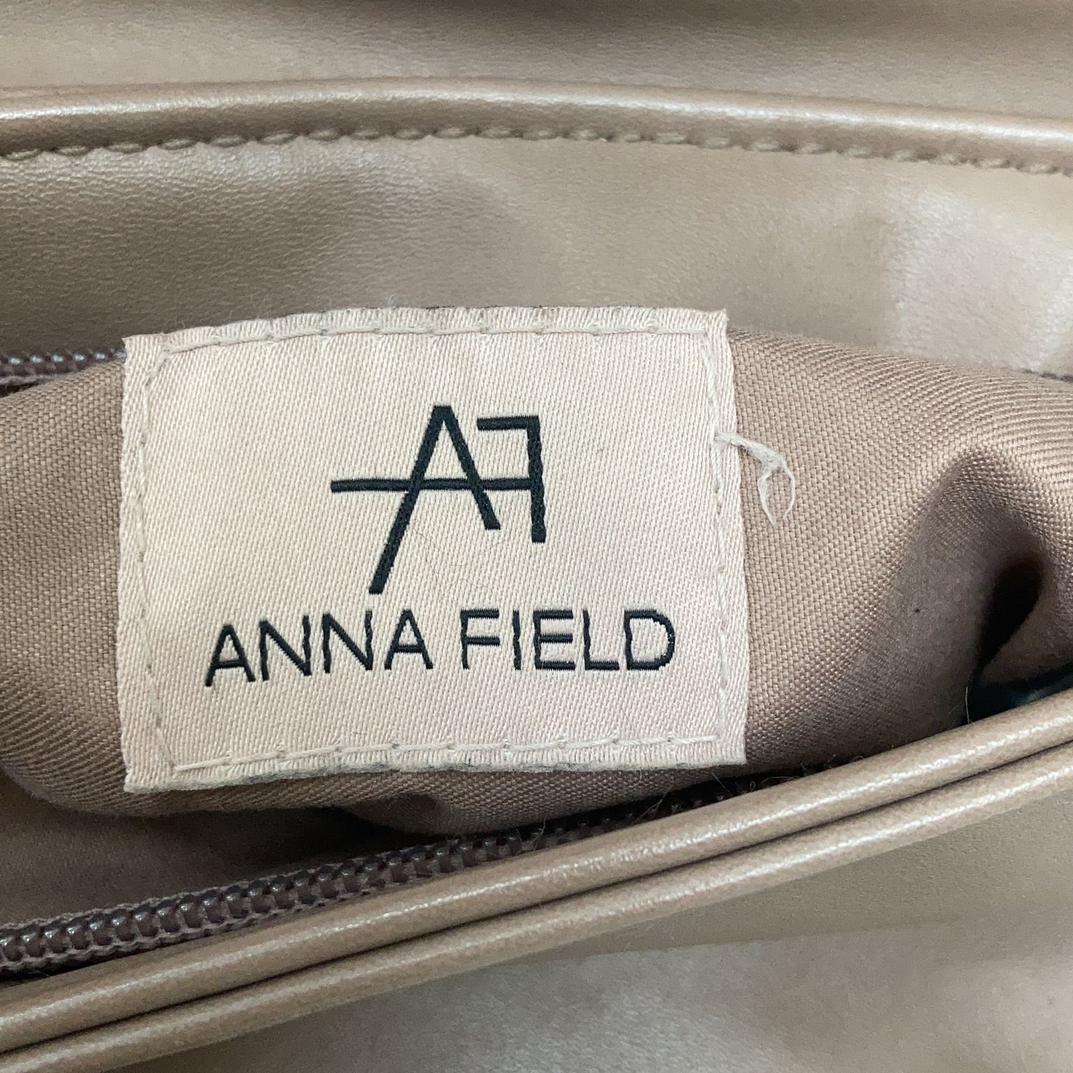 Anna Field