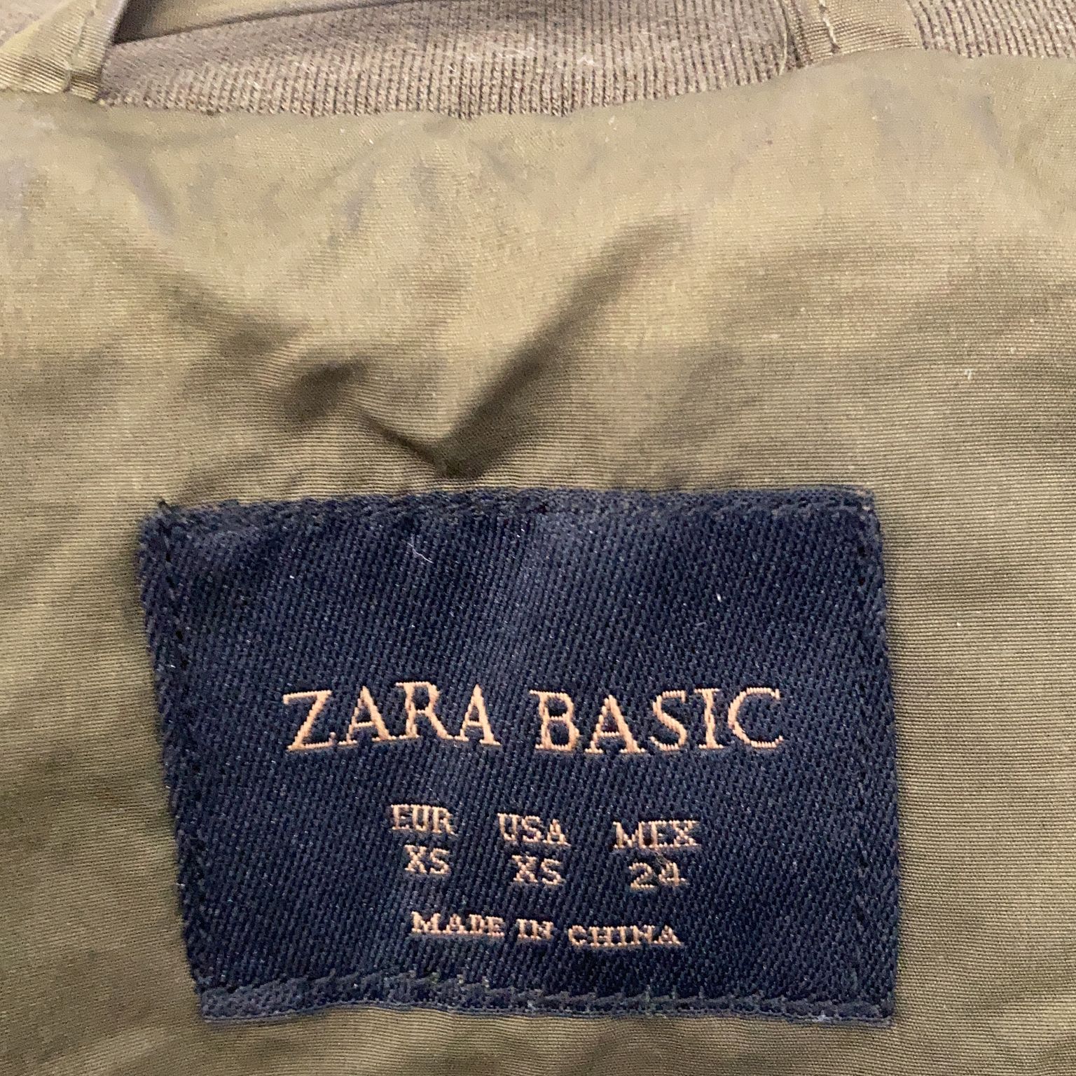 Zara Basic