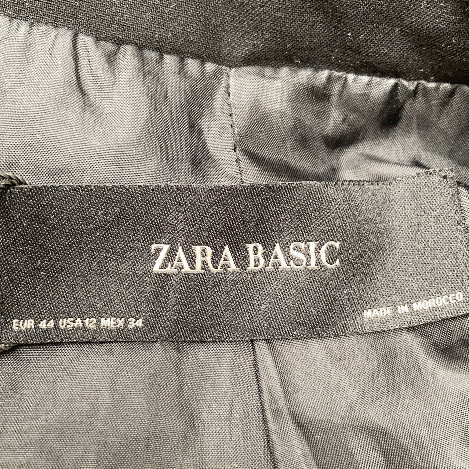 Zara Basic