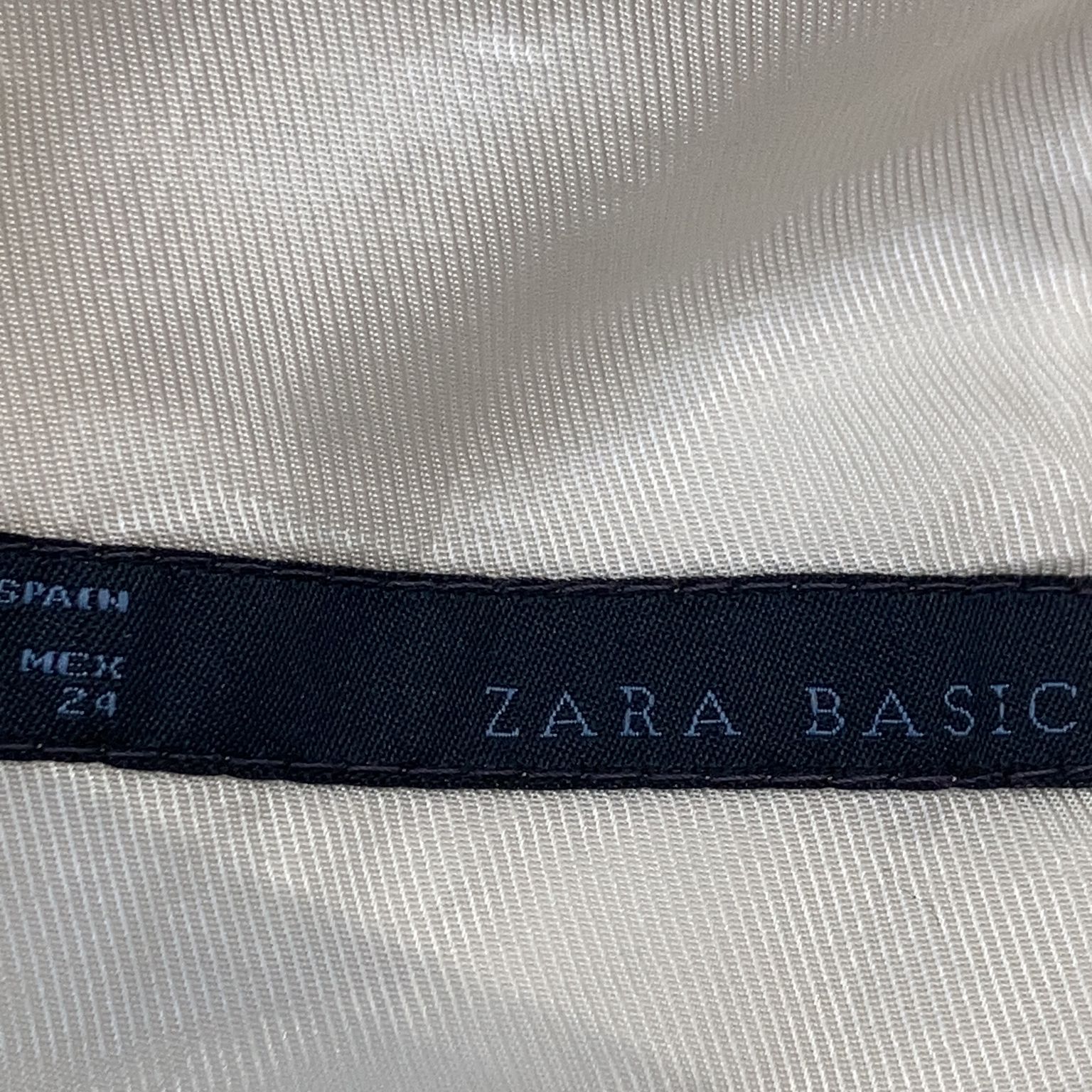 Zara Basic