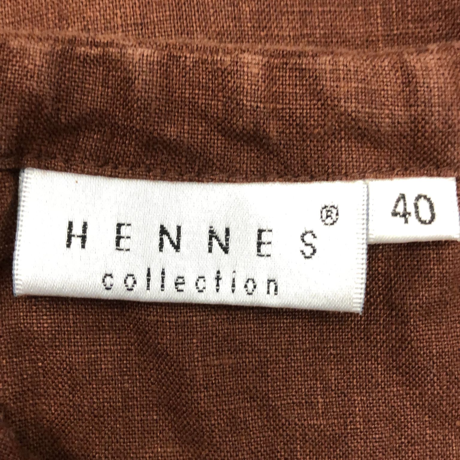 Hennes Collection