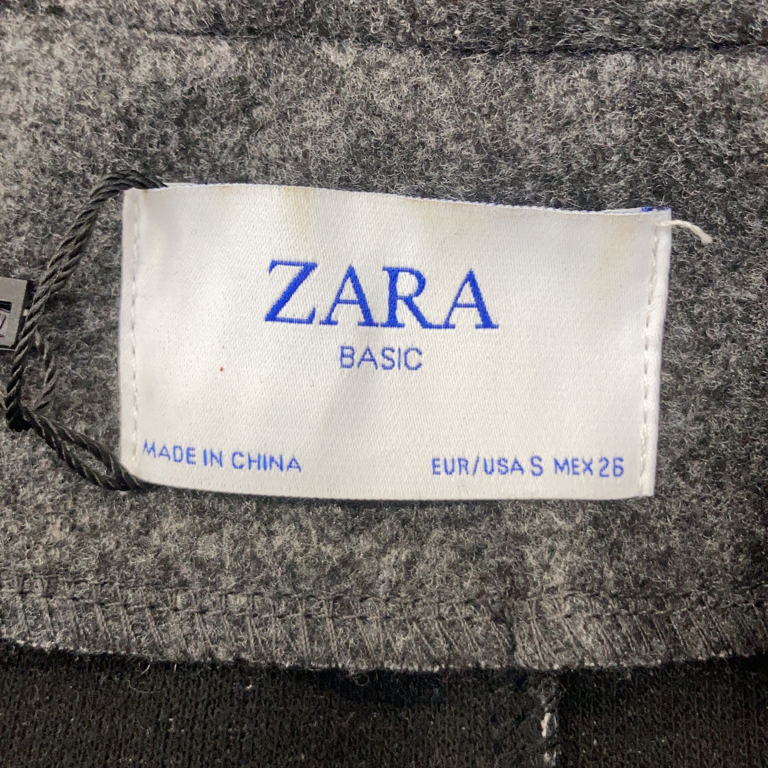 Zara Basic