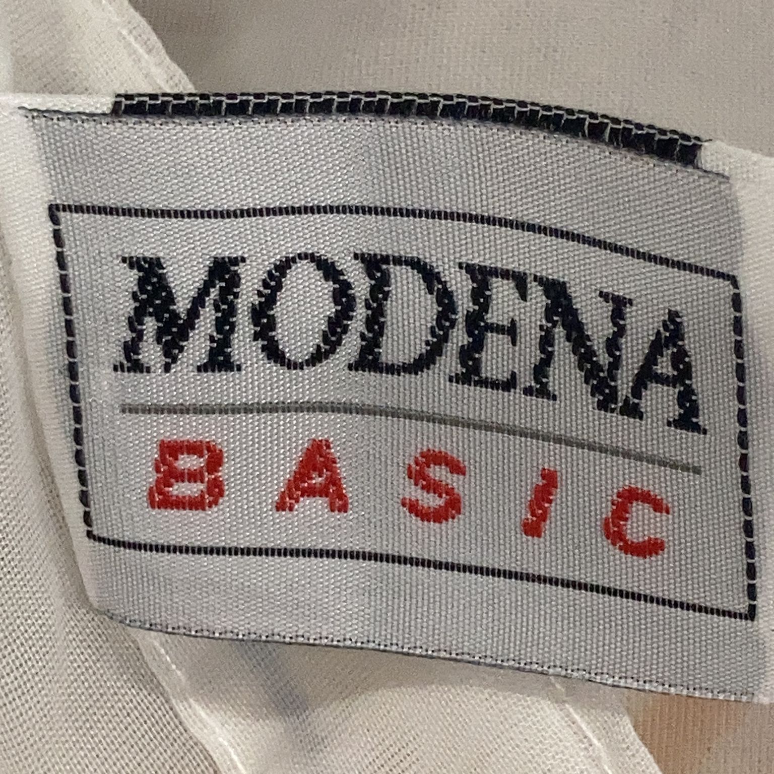 Modena Basic