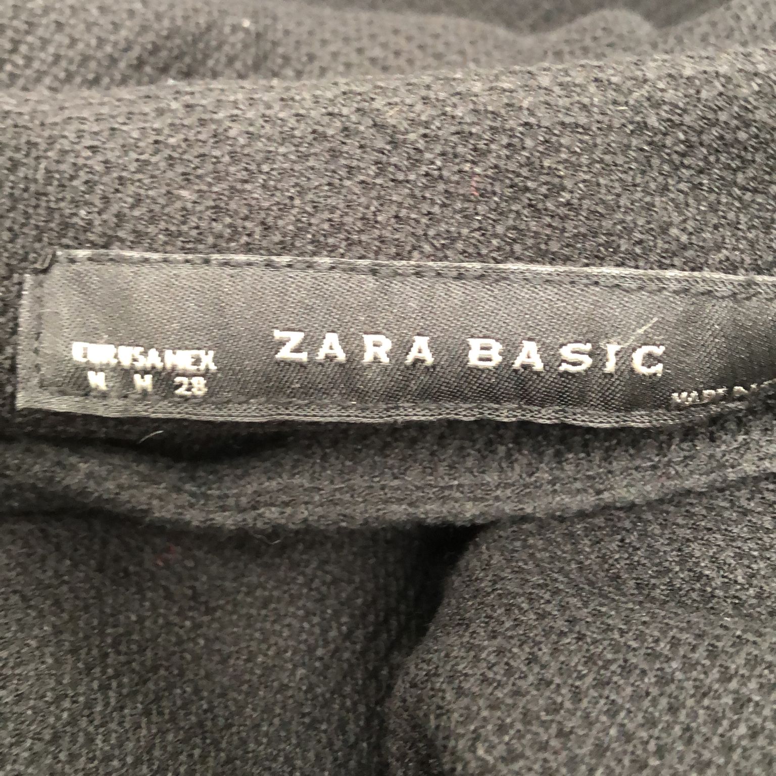 Zara Basic