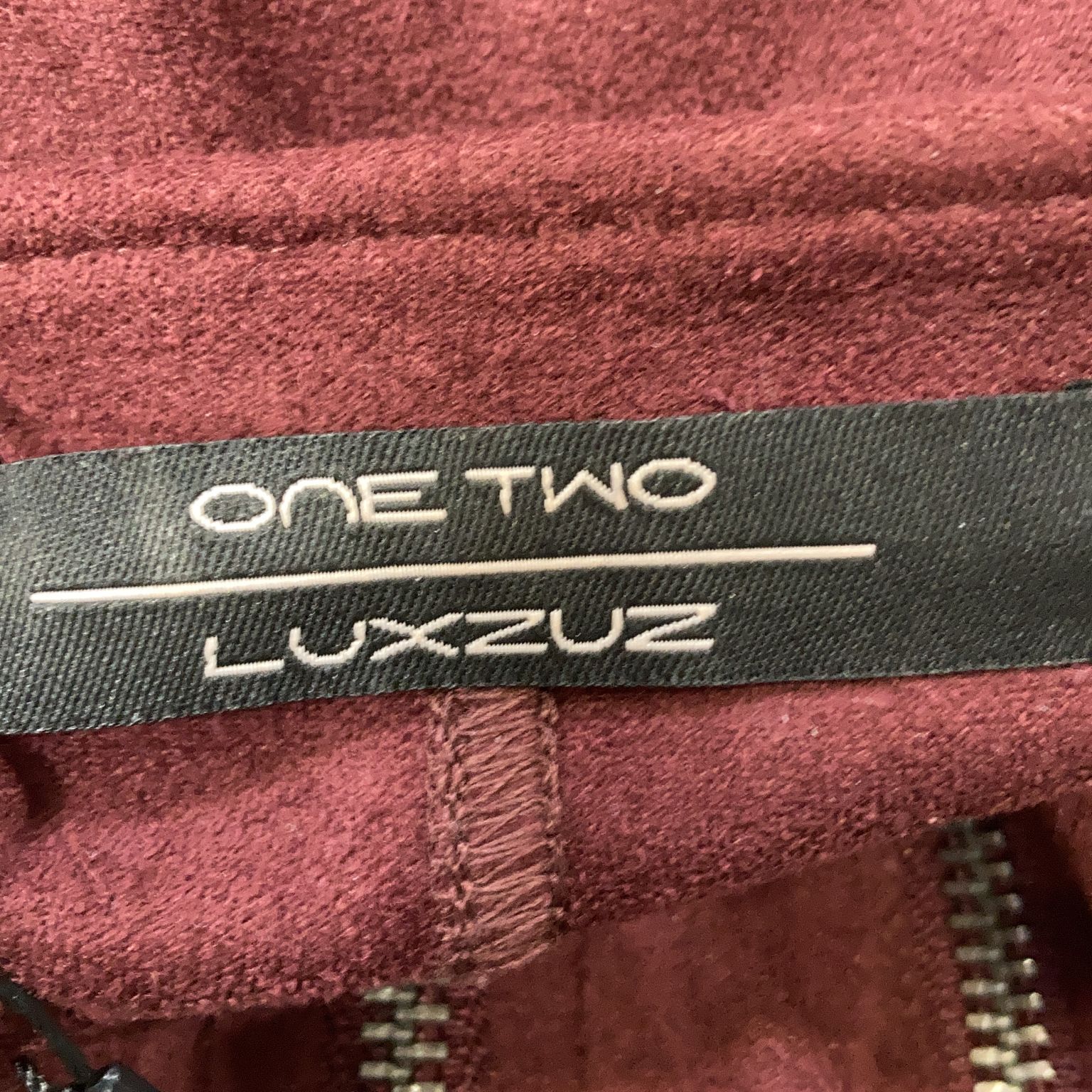 One Two  Luxzuz