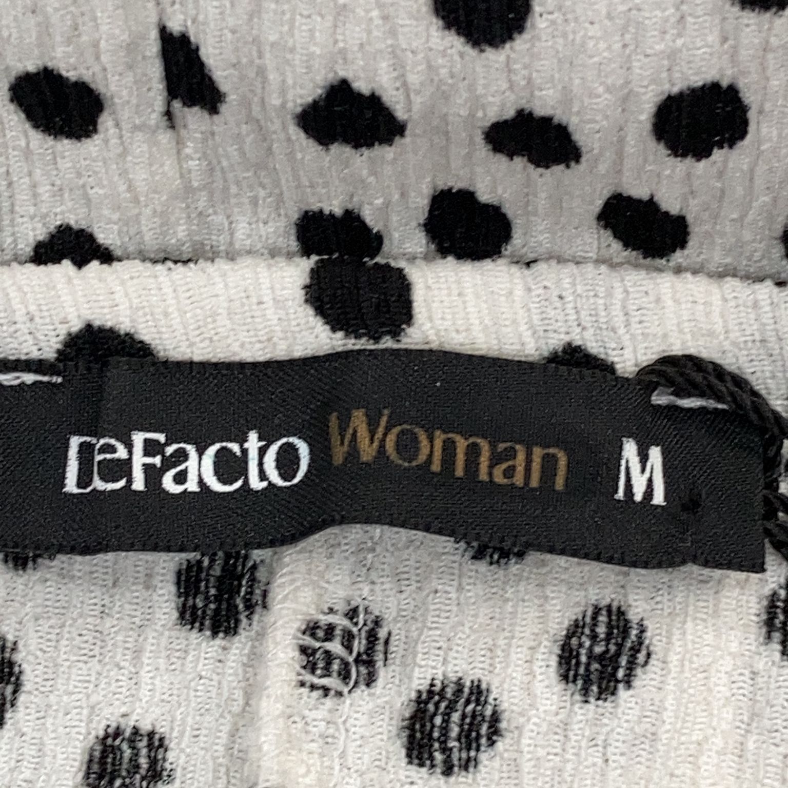 DeFacto Woman