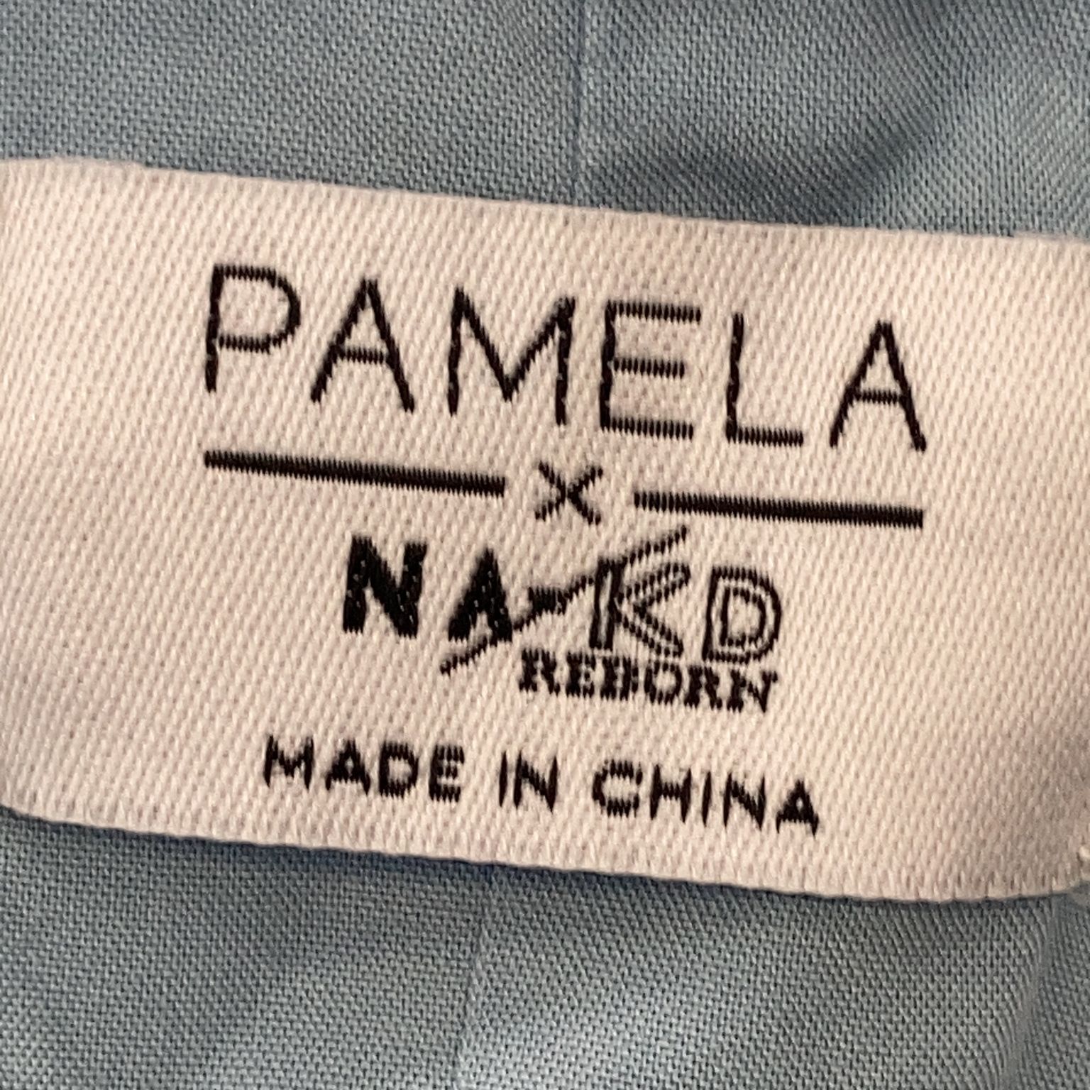 Pamela x NA-KD