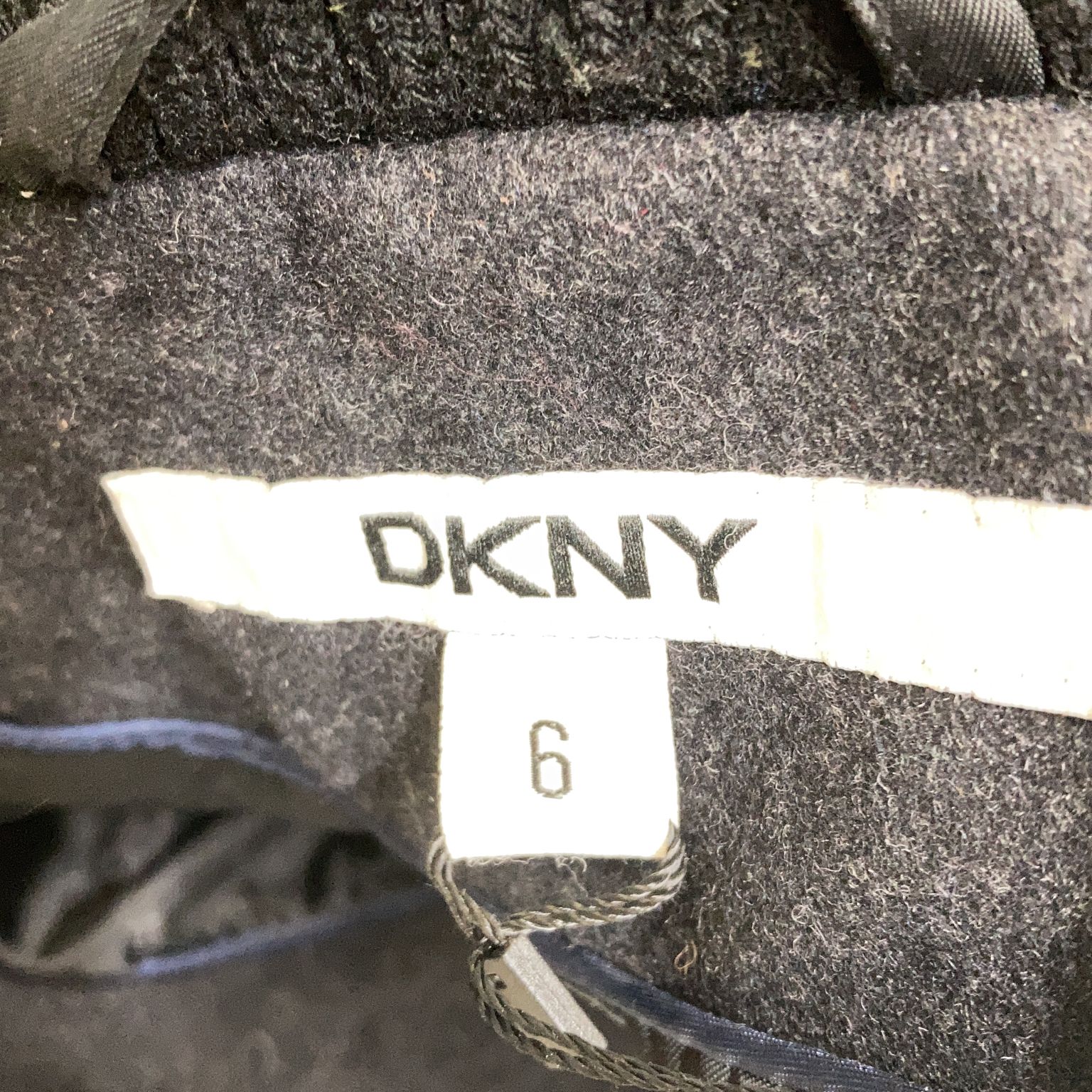 DKNY