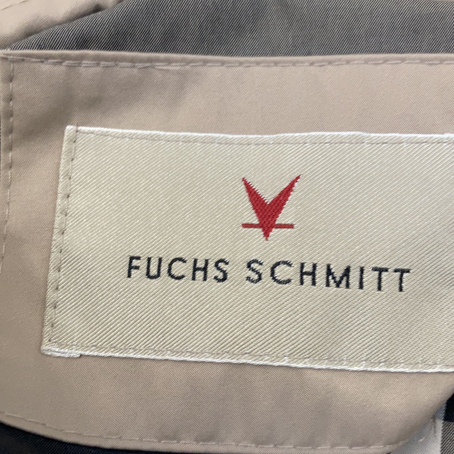 Fuchs Schmitt