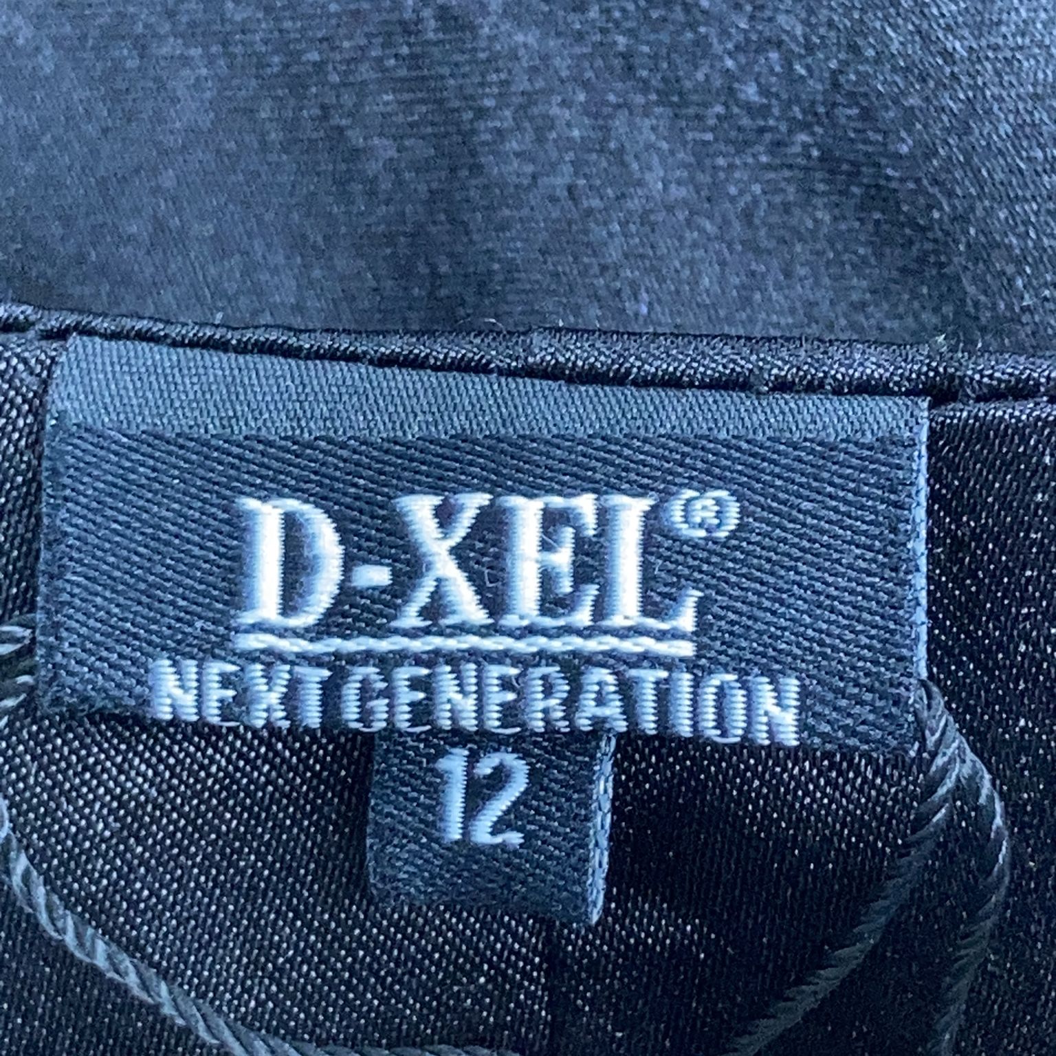 D-XEL