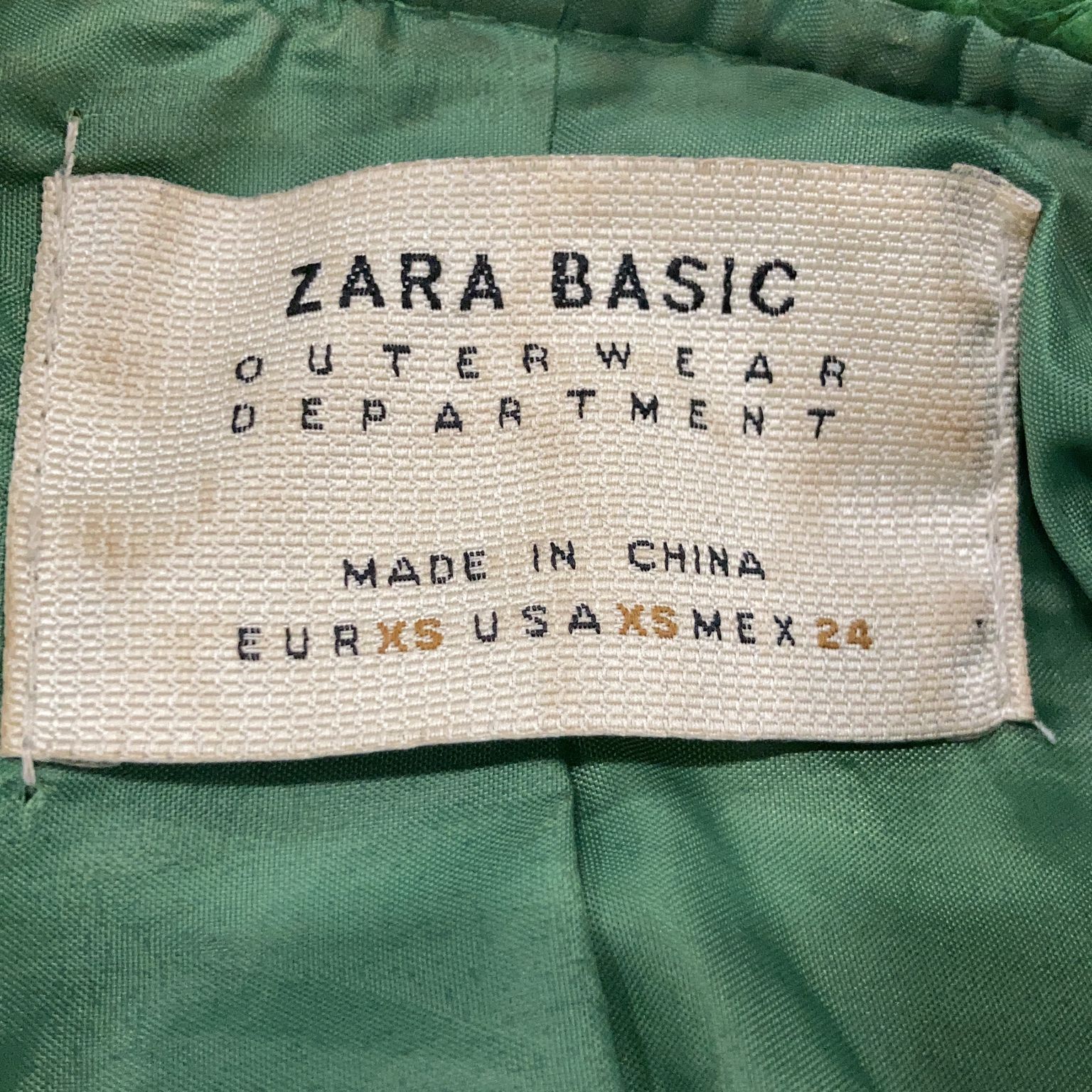 Zara Basic