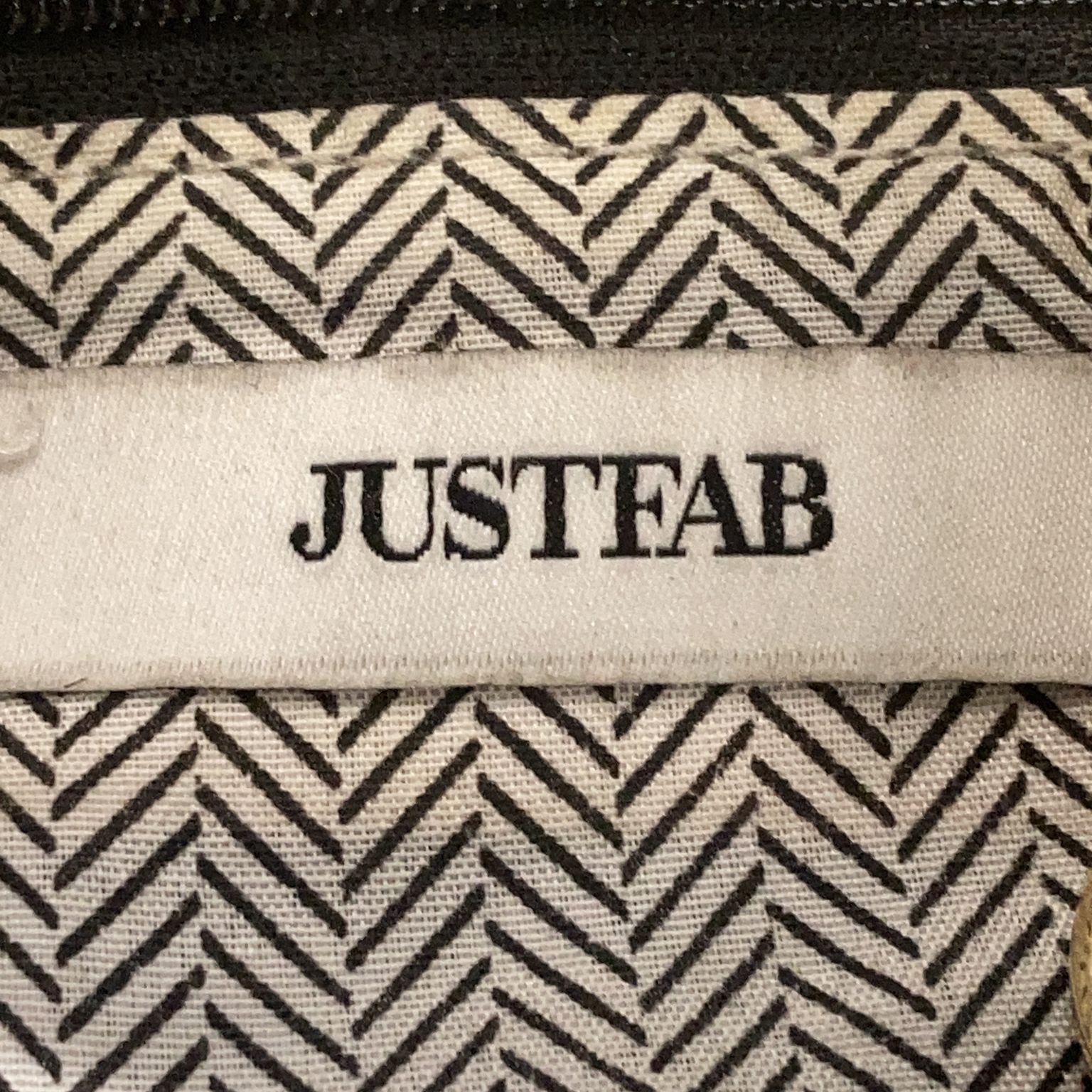 JustFab