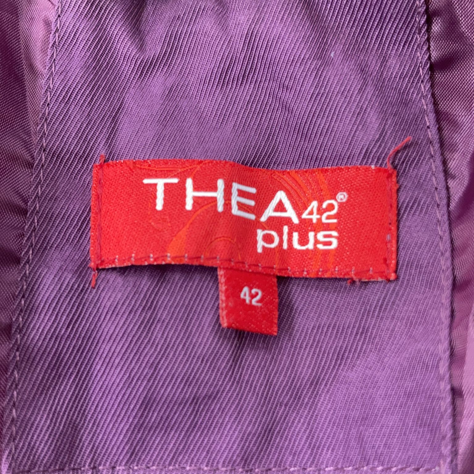 THEA 42 plus