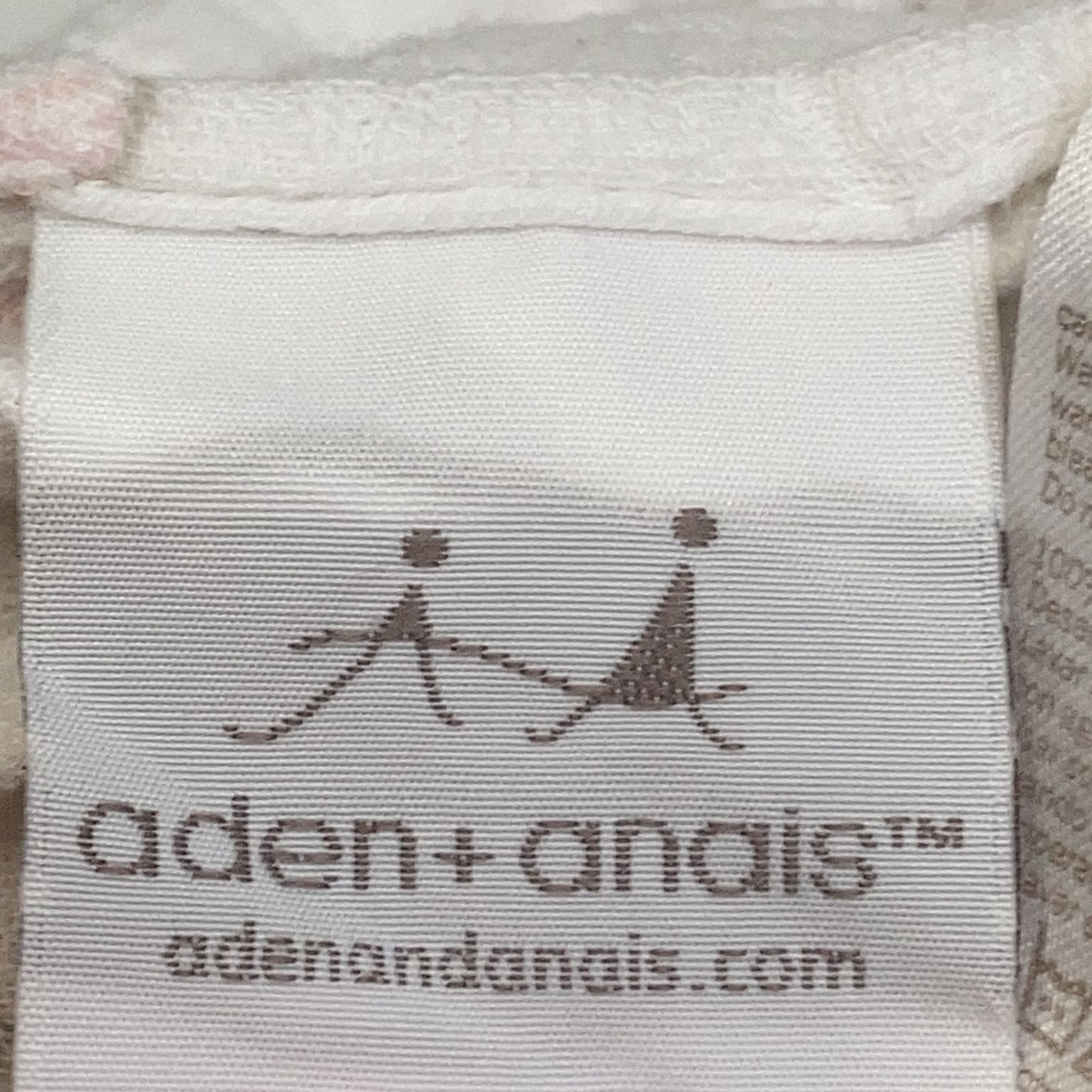 Aden  Anais