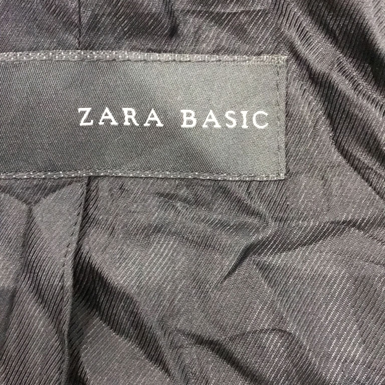 Zara Basic