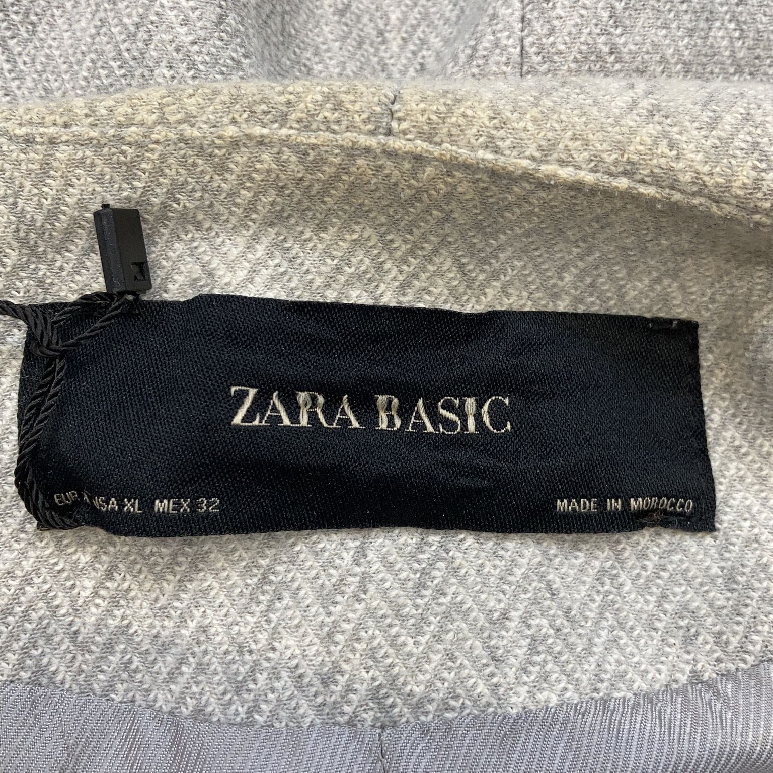 Zara Basic