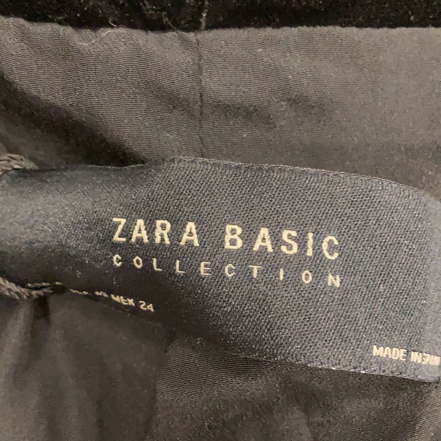 Zara Basic