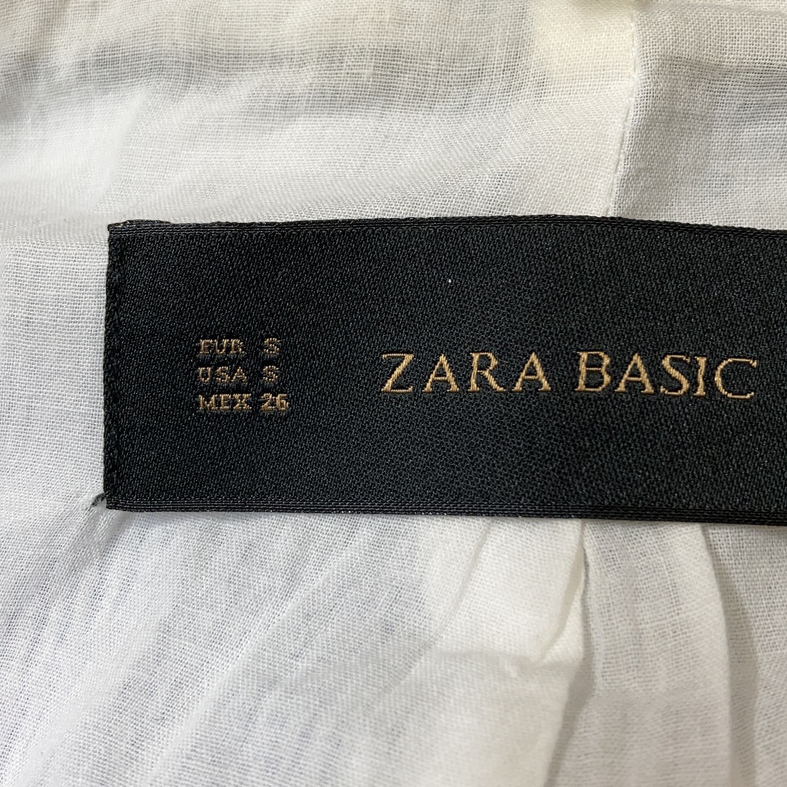 Zara Basic