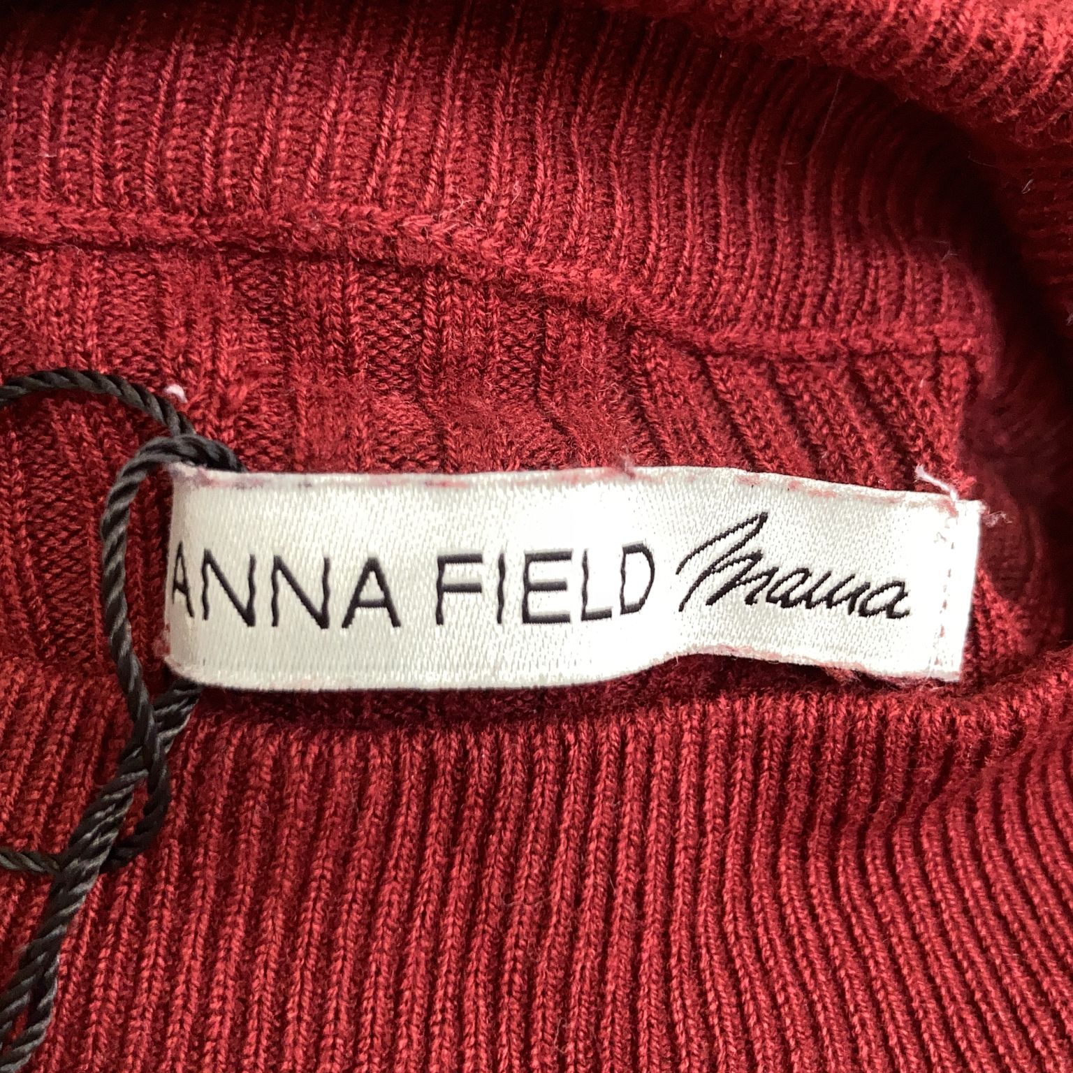 Anna Field