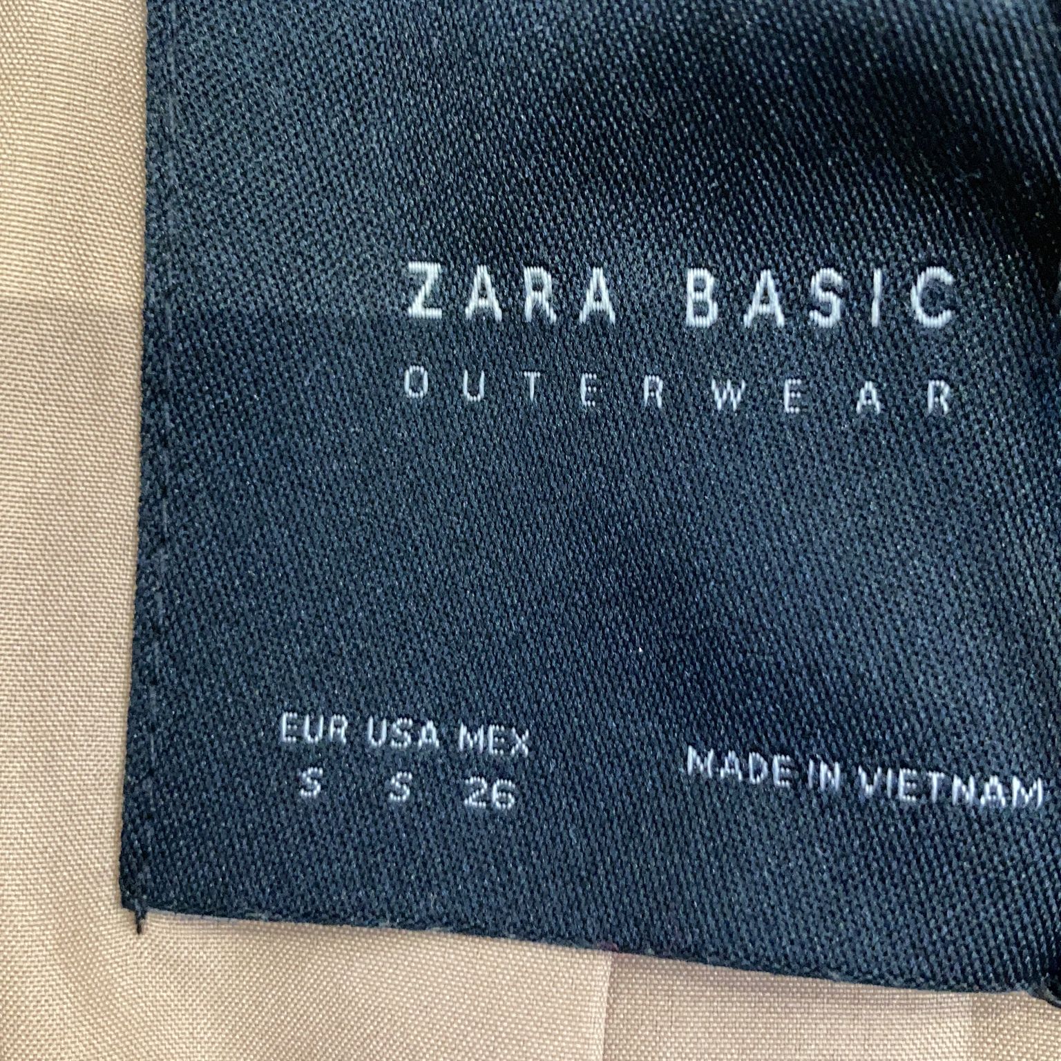 Zara Basic