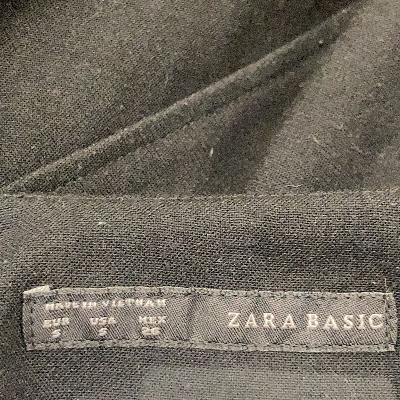 Zara Basic