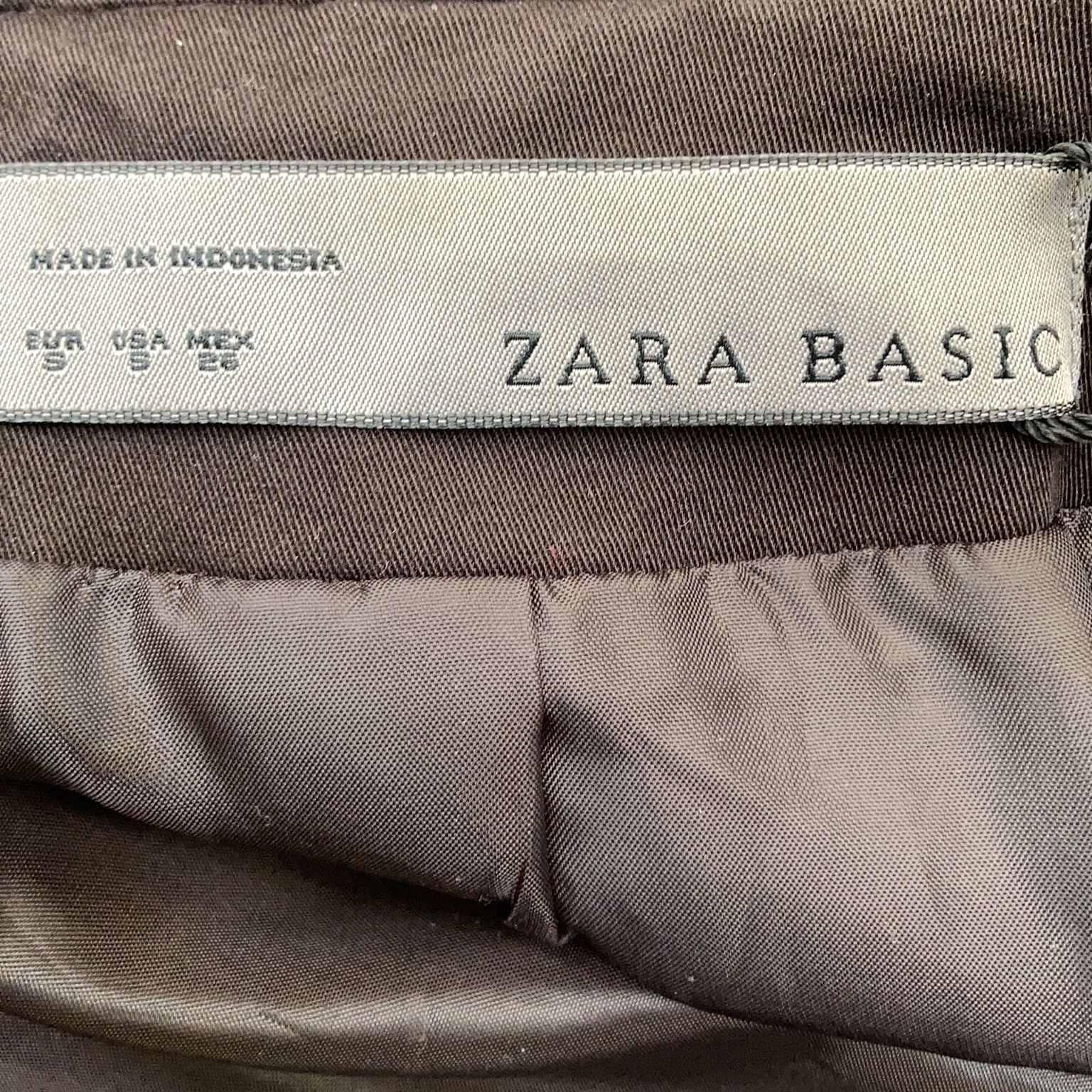 Zara Basic