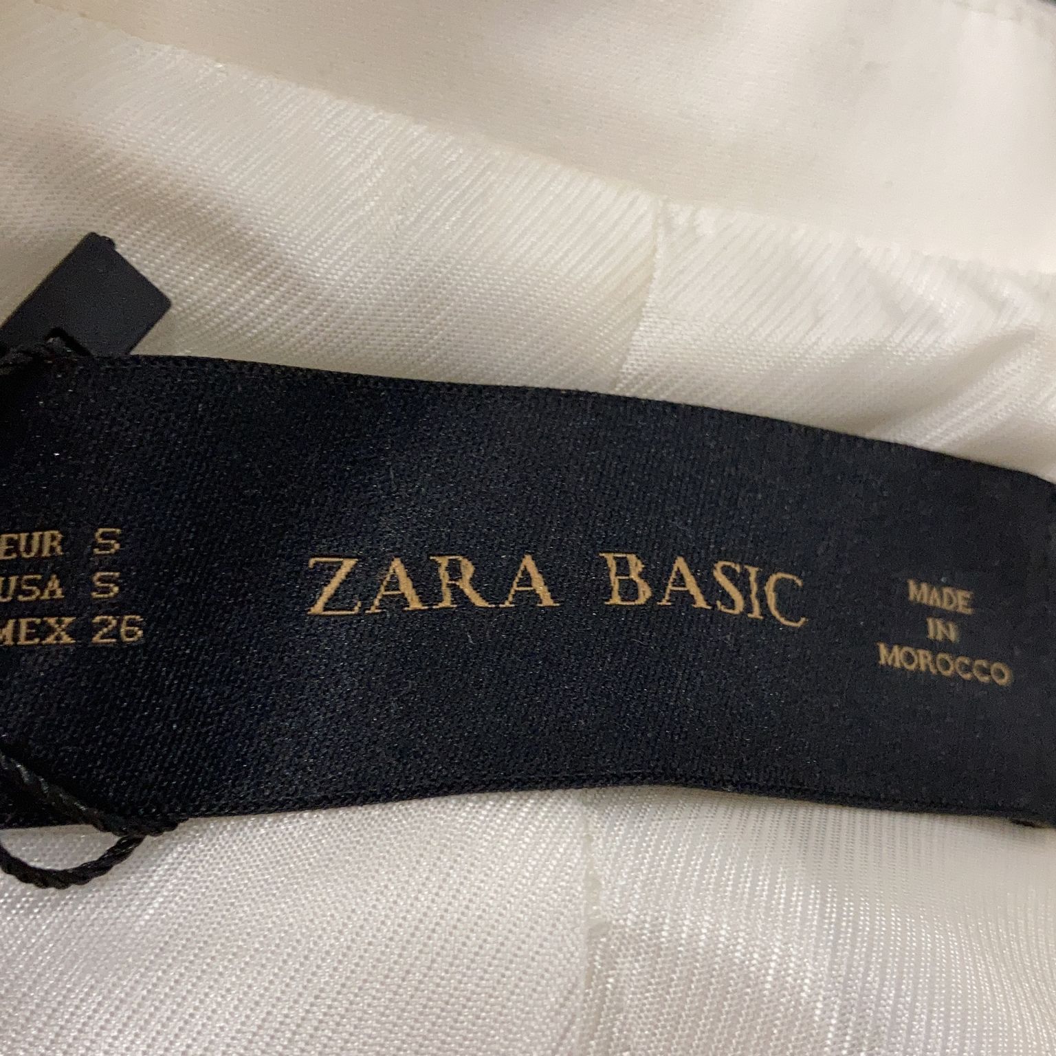 Zara Basic