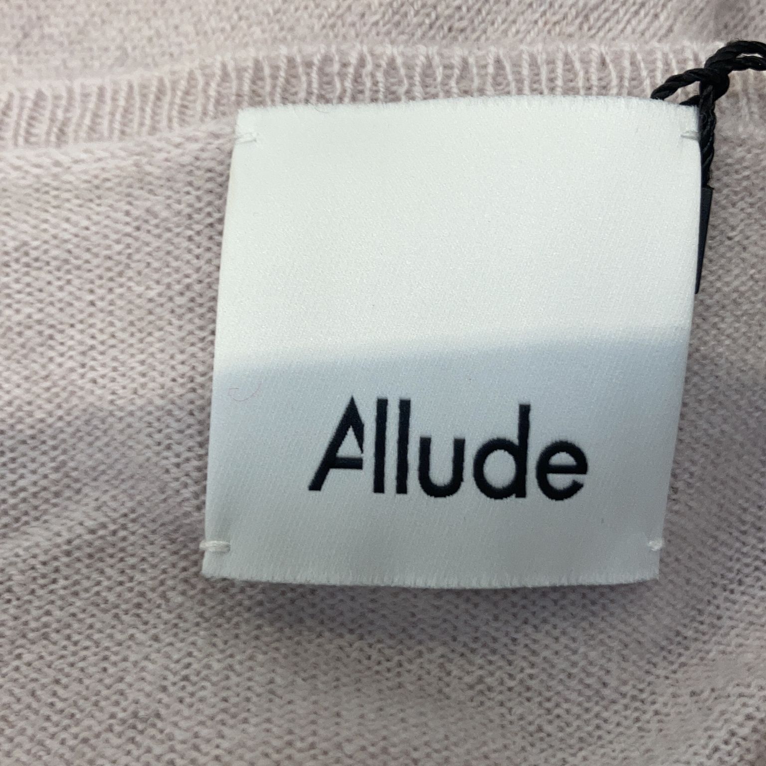 Allude