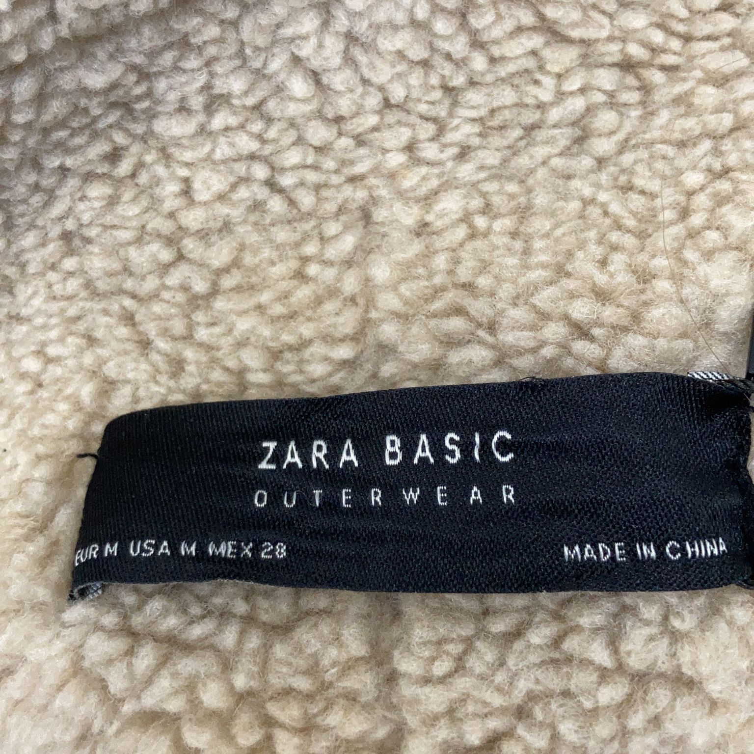 Zara Basic