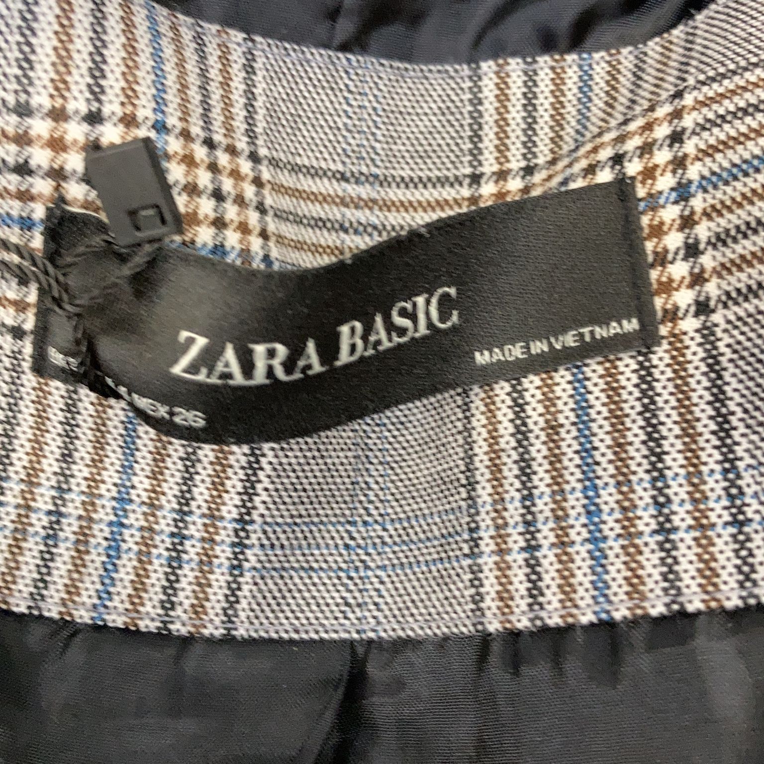 Zara Basic