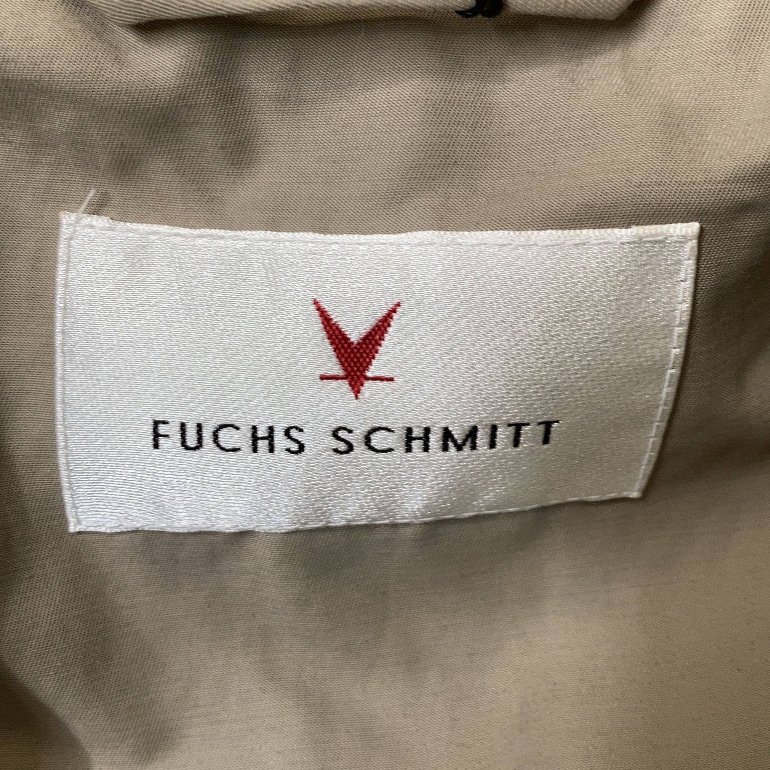 Fuchs Schmitt