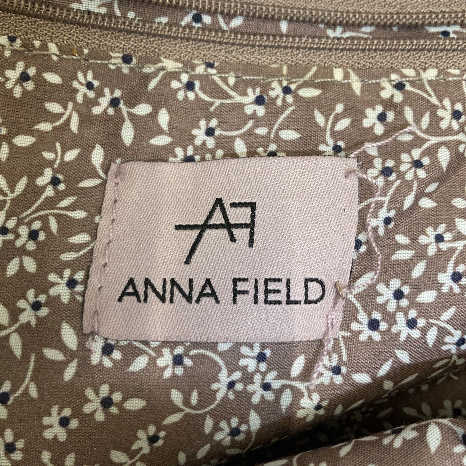 Anna Field