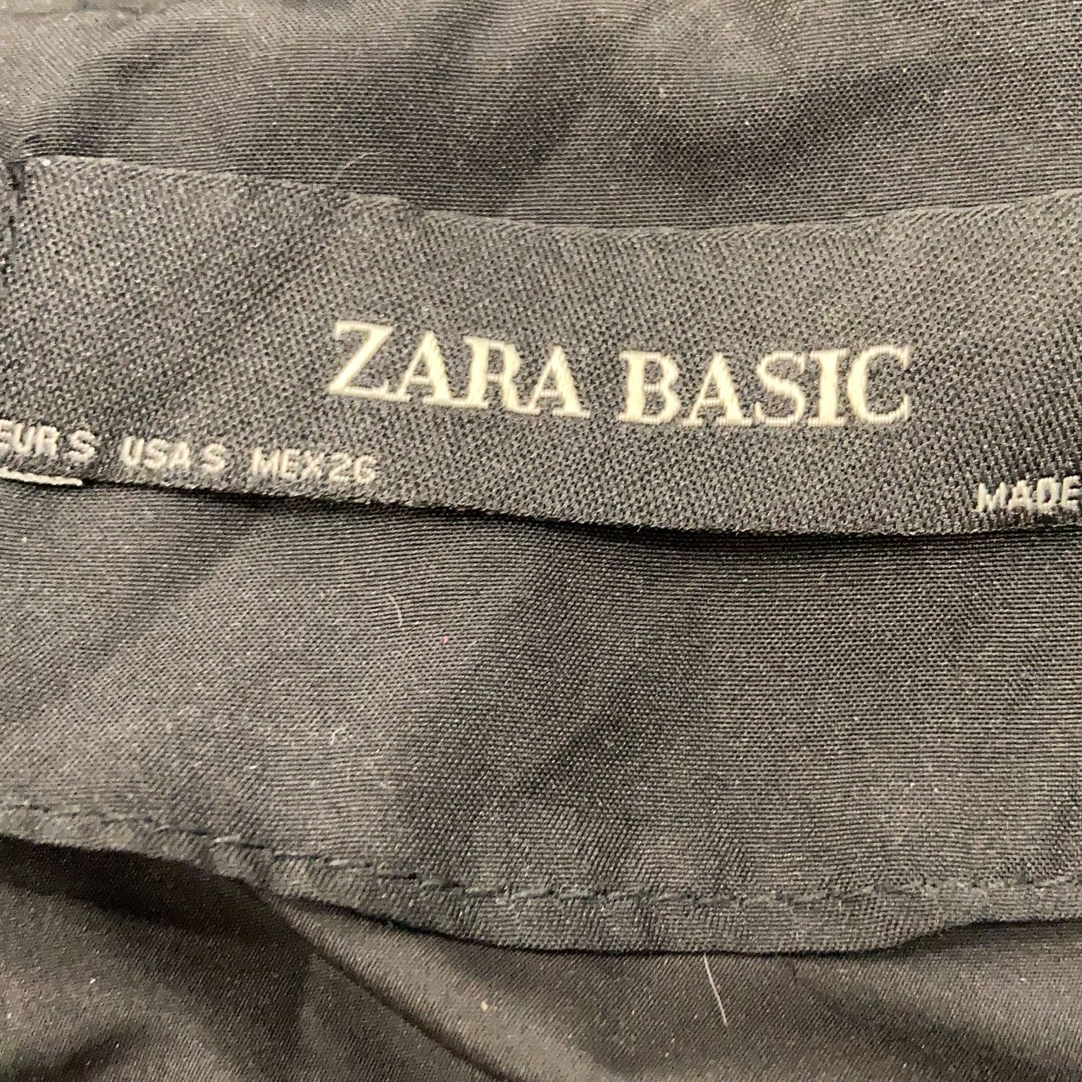 Zara Basic